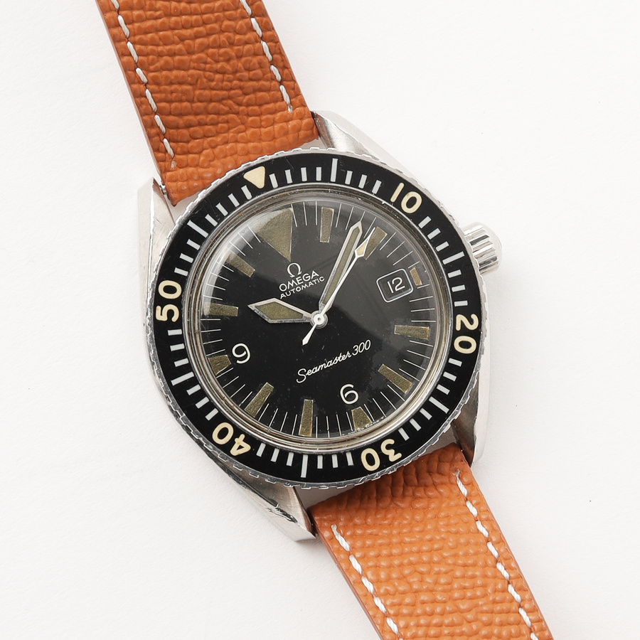 HTGベーシック Black DX TypeA Review of original Omega Seamaster 300 ref.166.024 – Luxury