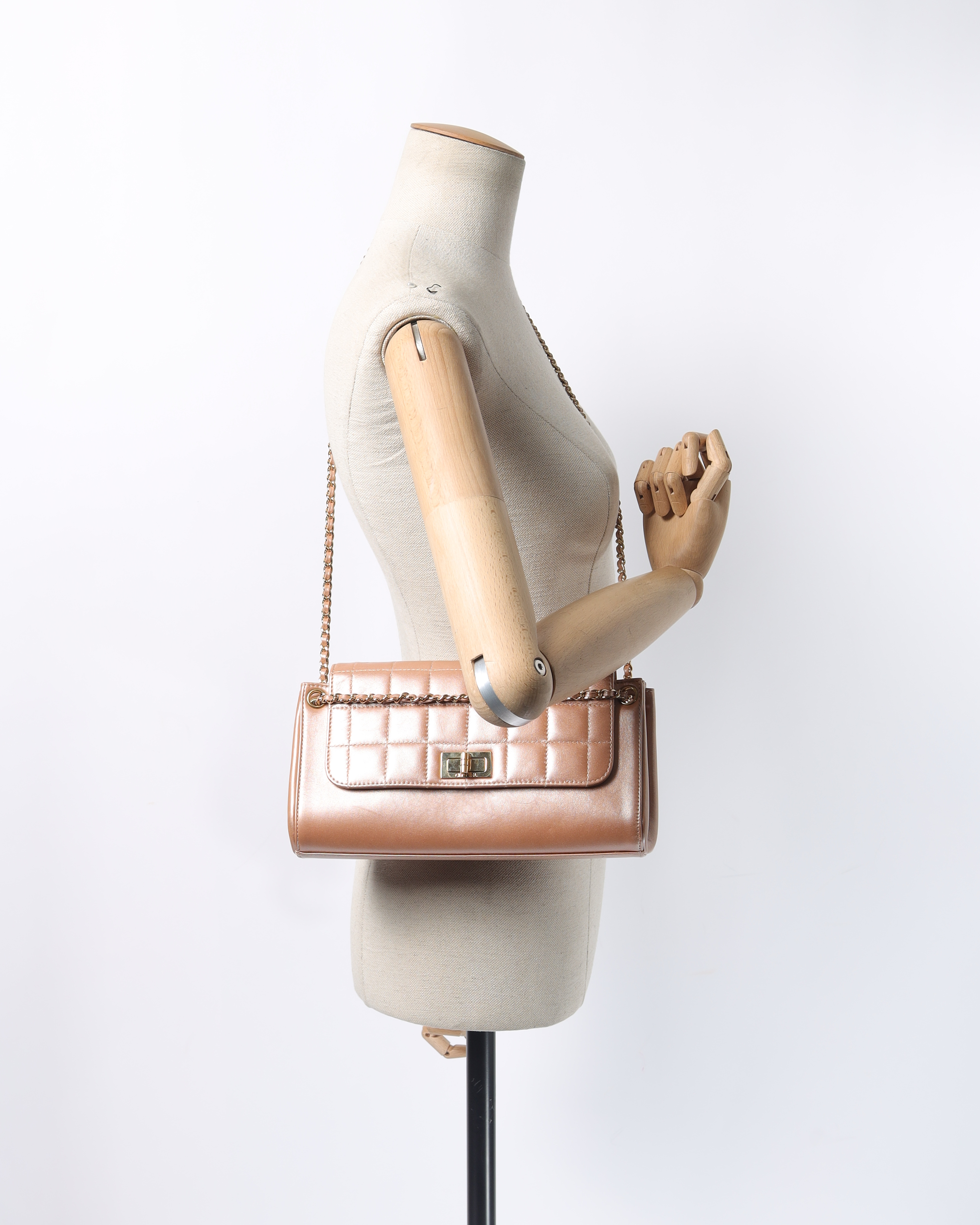 CHANEL Vintage 2.55 Reissue Flap Bag | A Retro Tale