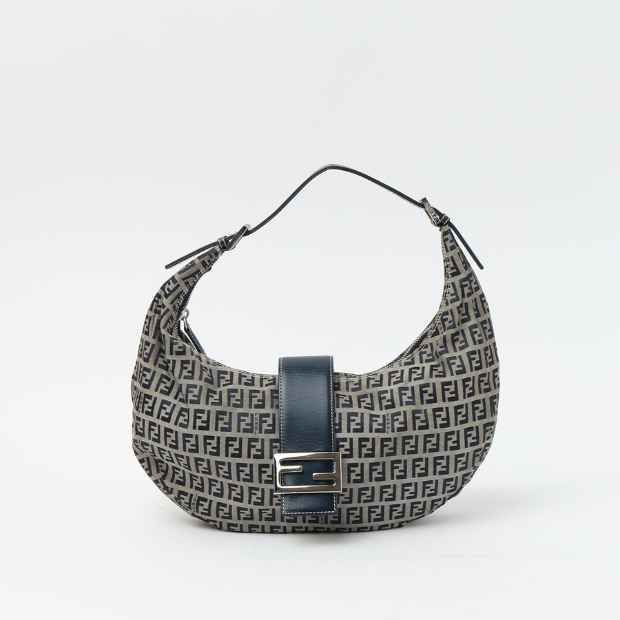 バッグ FENDI Baguette half moon Zucchino black Fendi Zucchino Half Moon Baguette Shoulder Bag