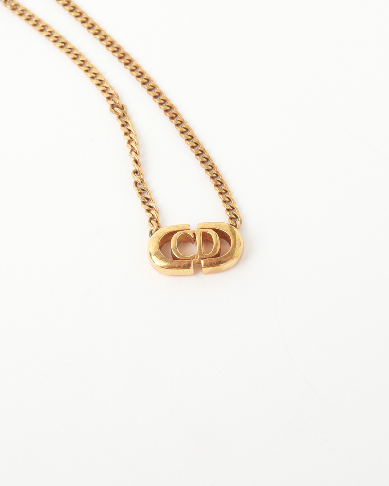 Christian Dior CD Logo gold necklace ② Vintage CHRISTIAN DIOR CD Logo Necklace - A Retro Tale