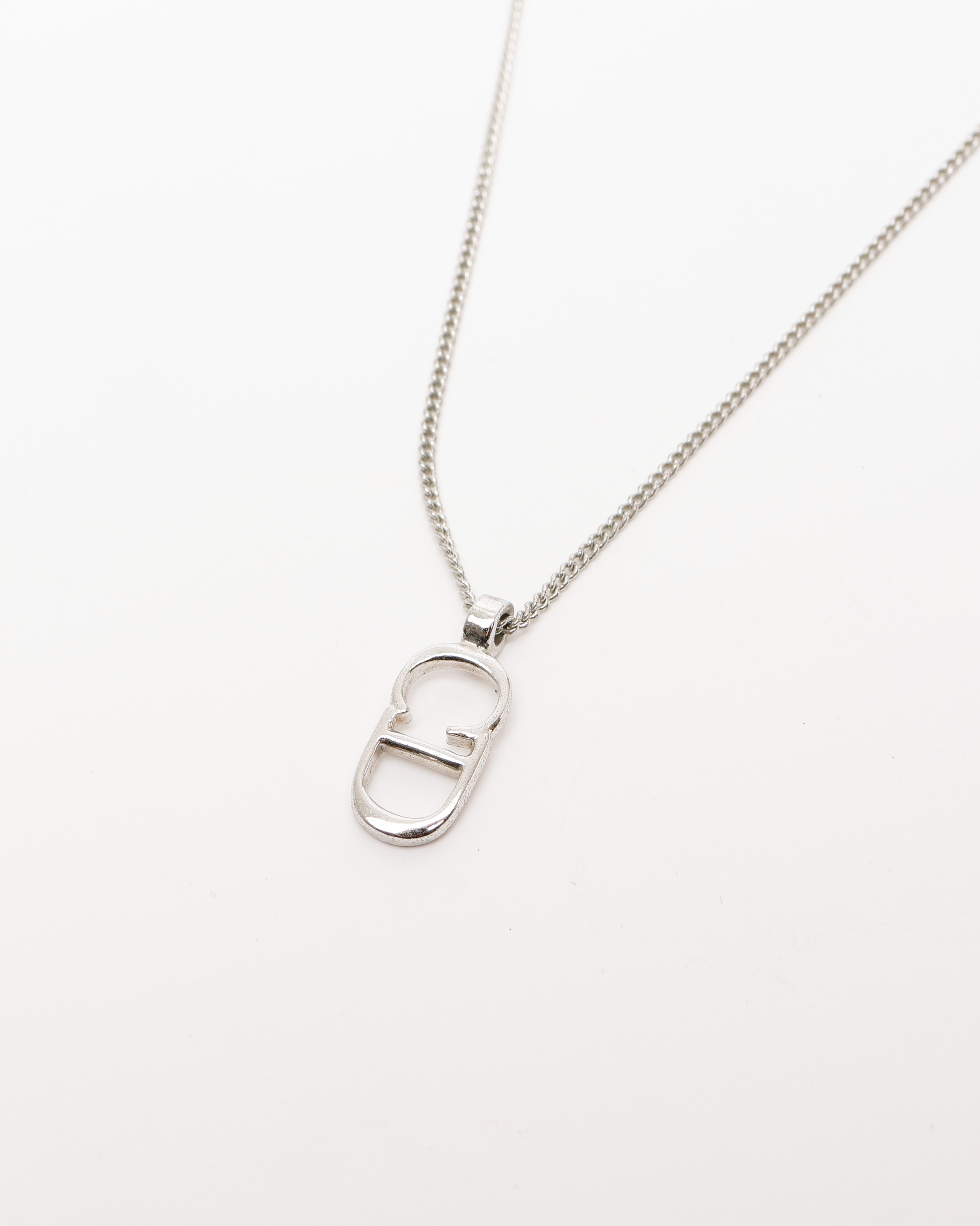 アクセサリー Dior Evolution Logo silver necklace Christian Dior Crystal Dio(r)evolution Necklace Silver 1410926