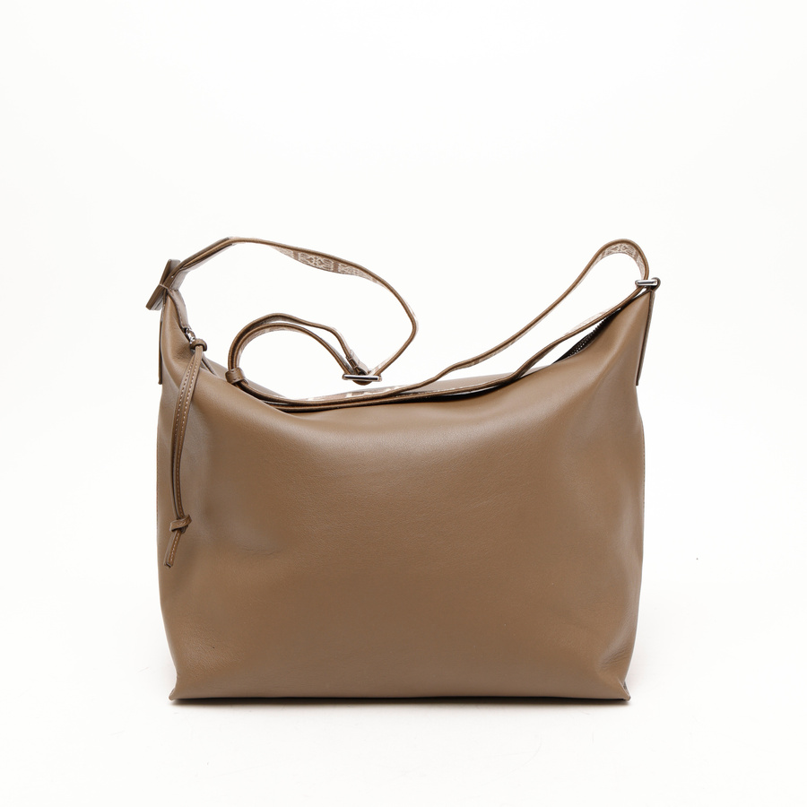 【LOEWE】「Cubi」 キュービ レザー メッセンジャーバッグ 20039_42731b8628-ap096172_1-