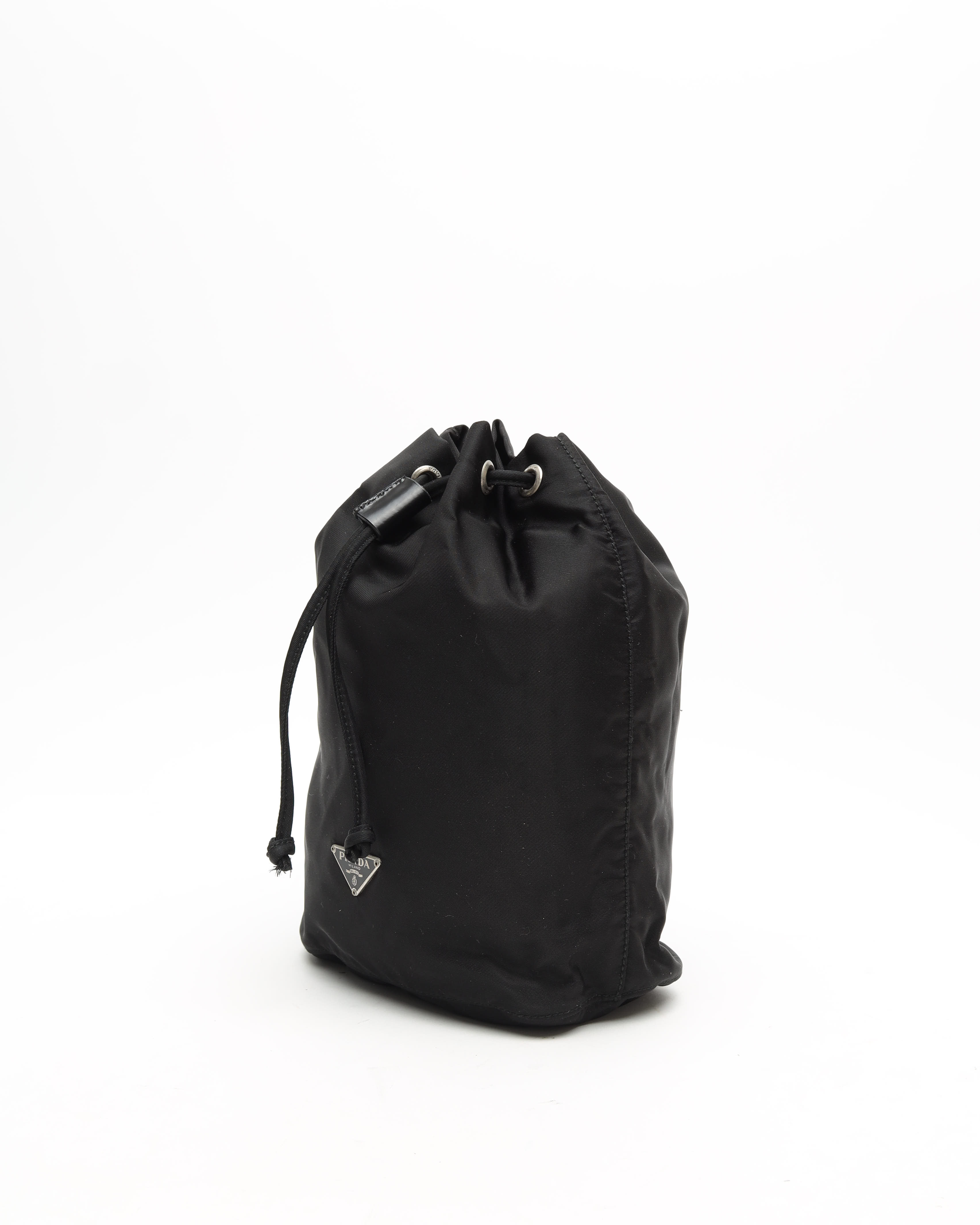 バッグ PRADA Nylon Vintage Drawstring Pouch Vintage Prada Nylon Drawstring Bag Pouch - A Retro Tale