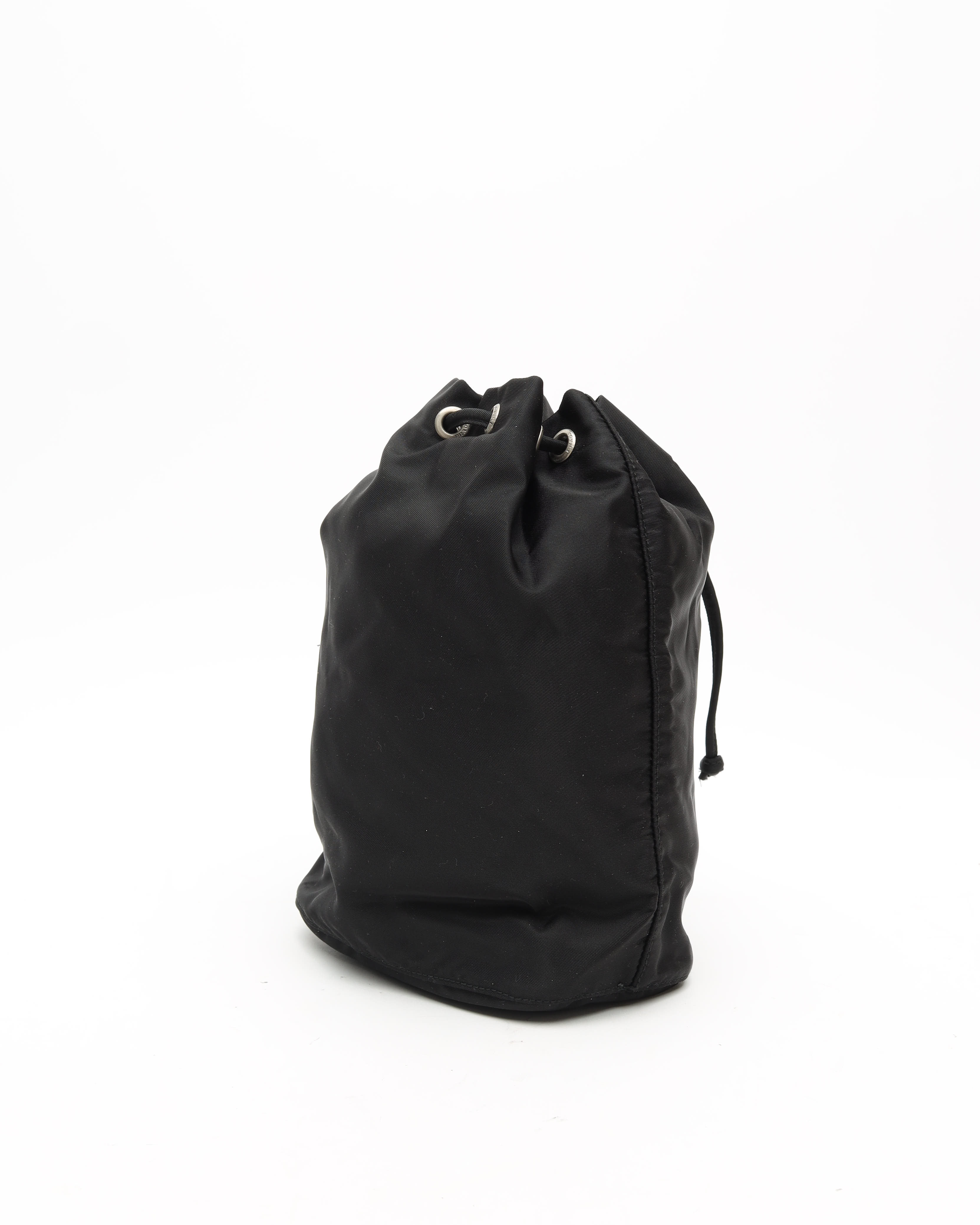 バッグ PRADA Nylon Vintage Drawstring Pouch Vintage Prada Nylon Drawstring Bag Pouch - A Retro Tale