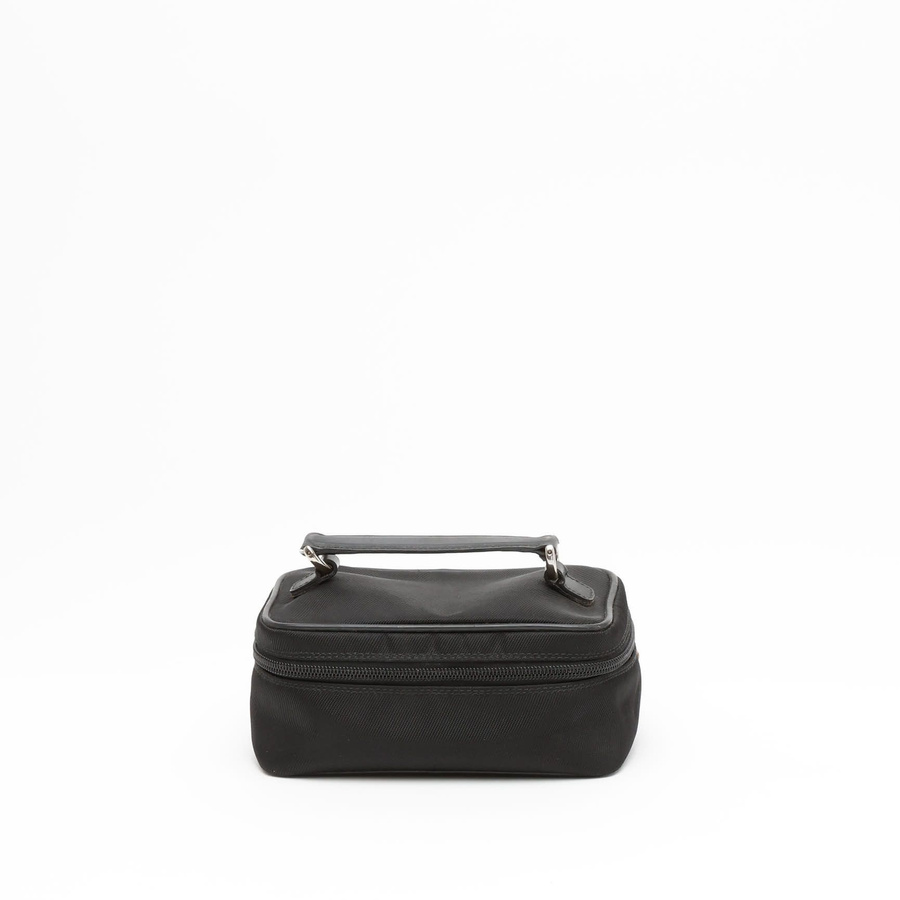 Vintage Gucci Bamboo Vanity Case - A Retro Tale