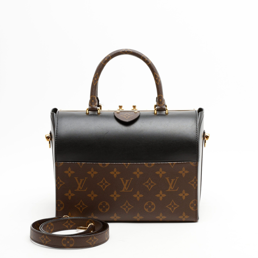 Louis Vuitton エピケース 31083_8b589c114b_file-square.jpg