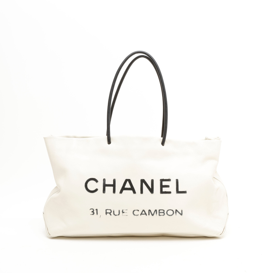 CHANEL 31 RUE CAMBON PARIS ハンドバッグ Chanel 23C Limited Edition Black 31 Rue Cambon Small Tote Bag
