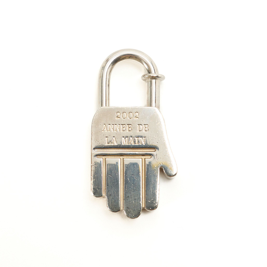 HERMES 2002 ANNEE DE LA MAIN キーホルダー Vintage Hermès 2002s Année De la Main Cadena Lock Chain - 883-33323