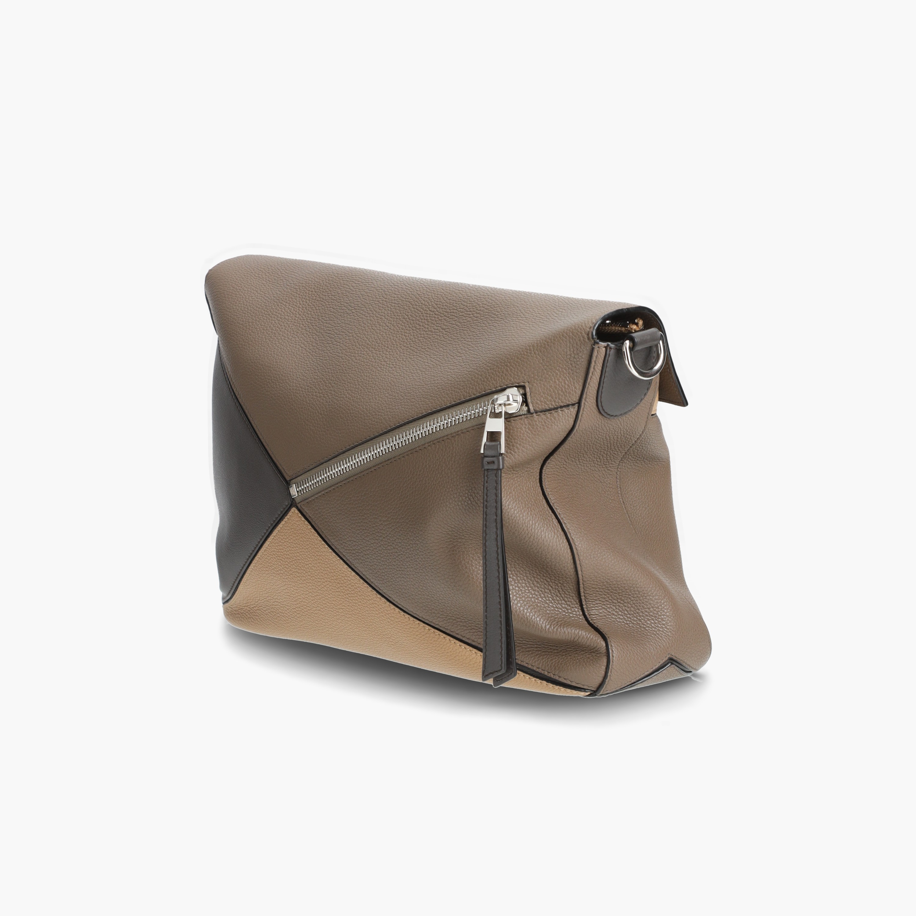 LOEWE Vintage Puzzle Messenger Bag A Retro Tale