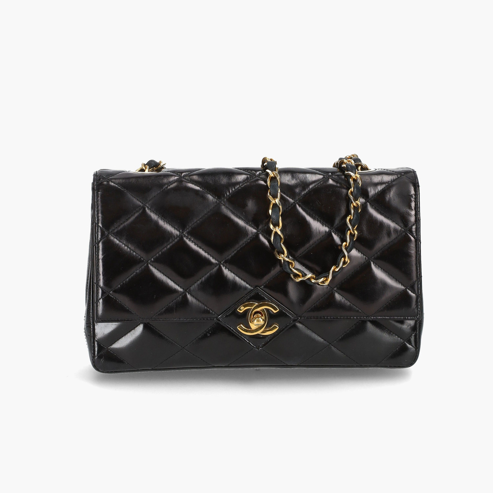 CHANEL Vintage Diamond Quilted Shoulder Bag A Retro Tale