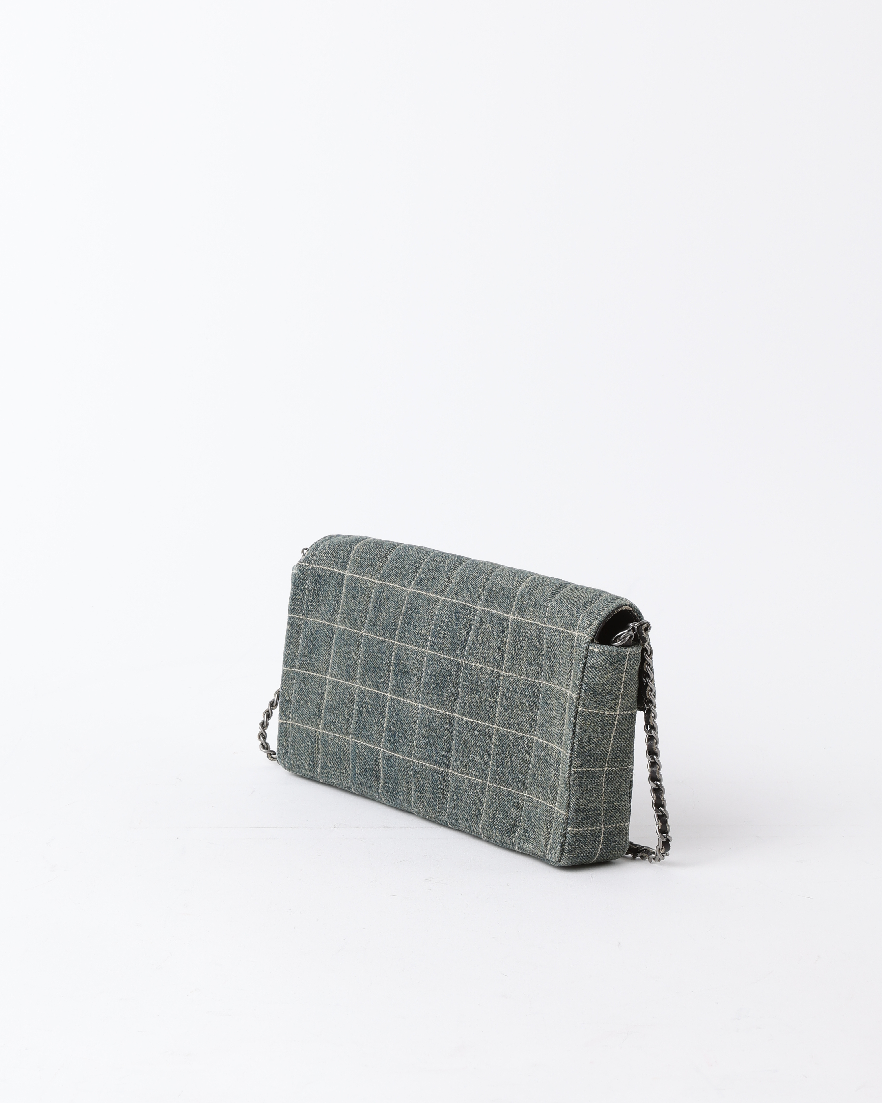 Pre-owned Chanel Denim Chocolate Bar Shoulder Bag