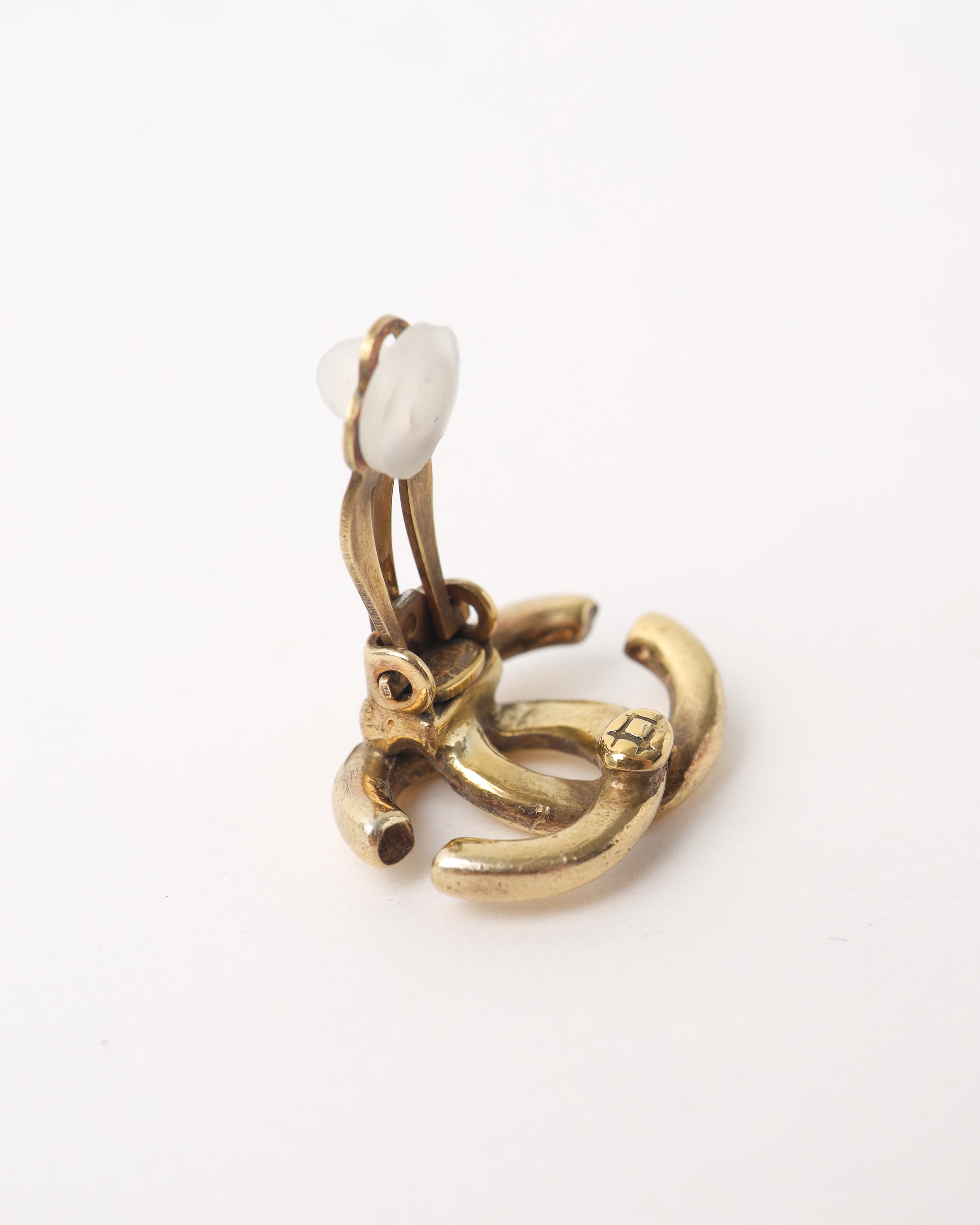 Pre-owned Chanel Coco Mark Clip-on Earrings