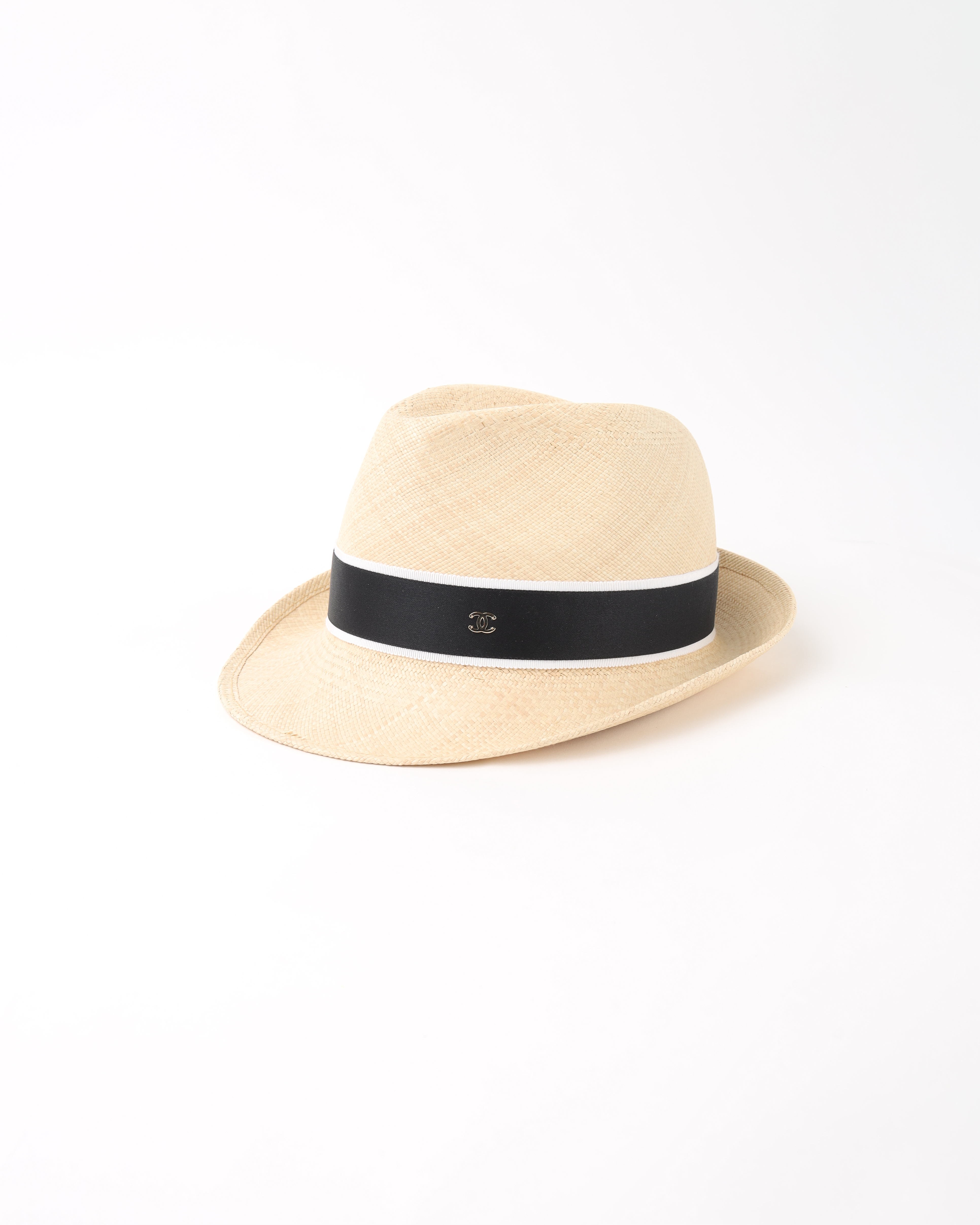 Pre-owned Chanel Cruise Straw Fedora M Hat