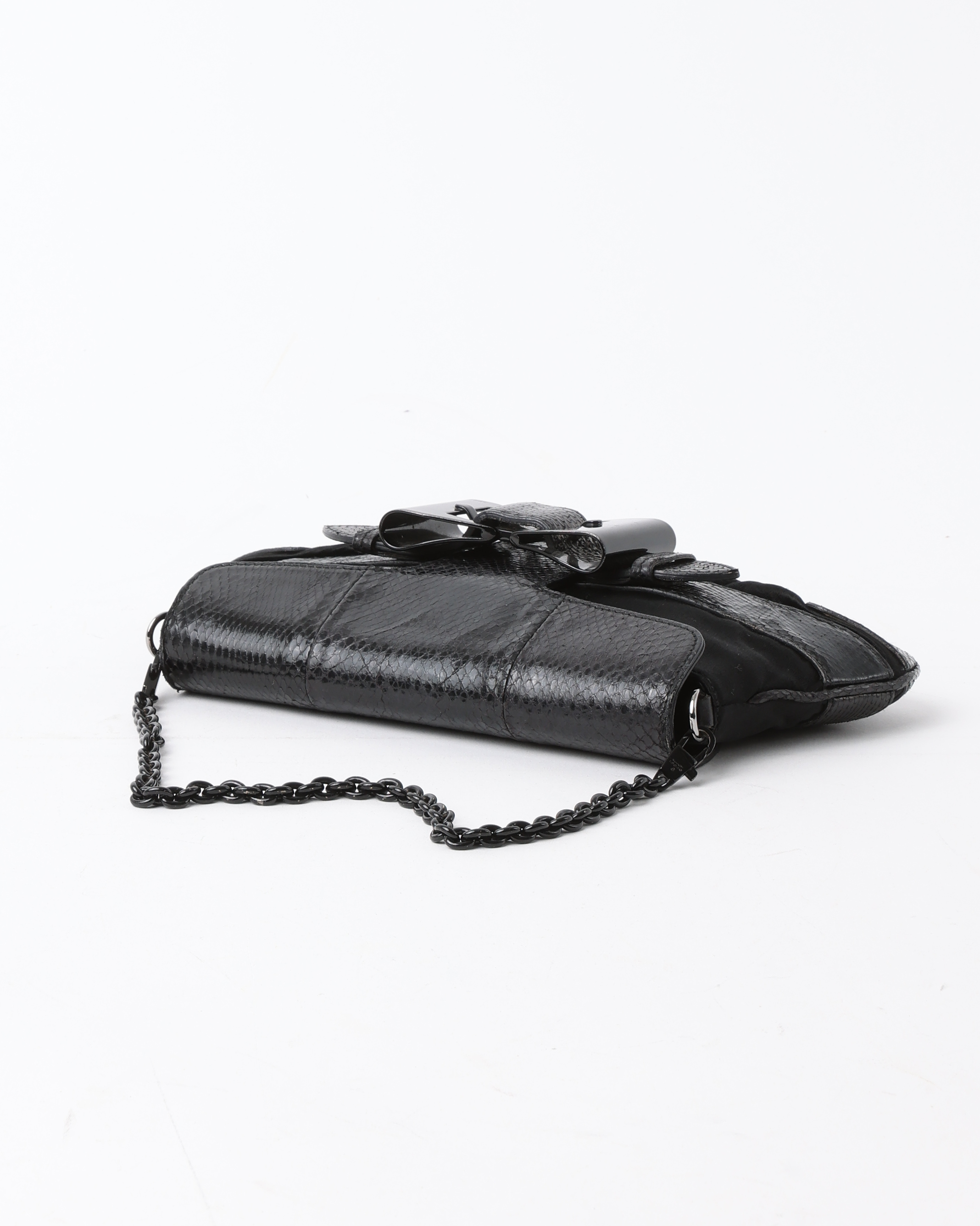 Gucci Queen Bow Clutch Bag