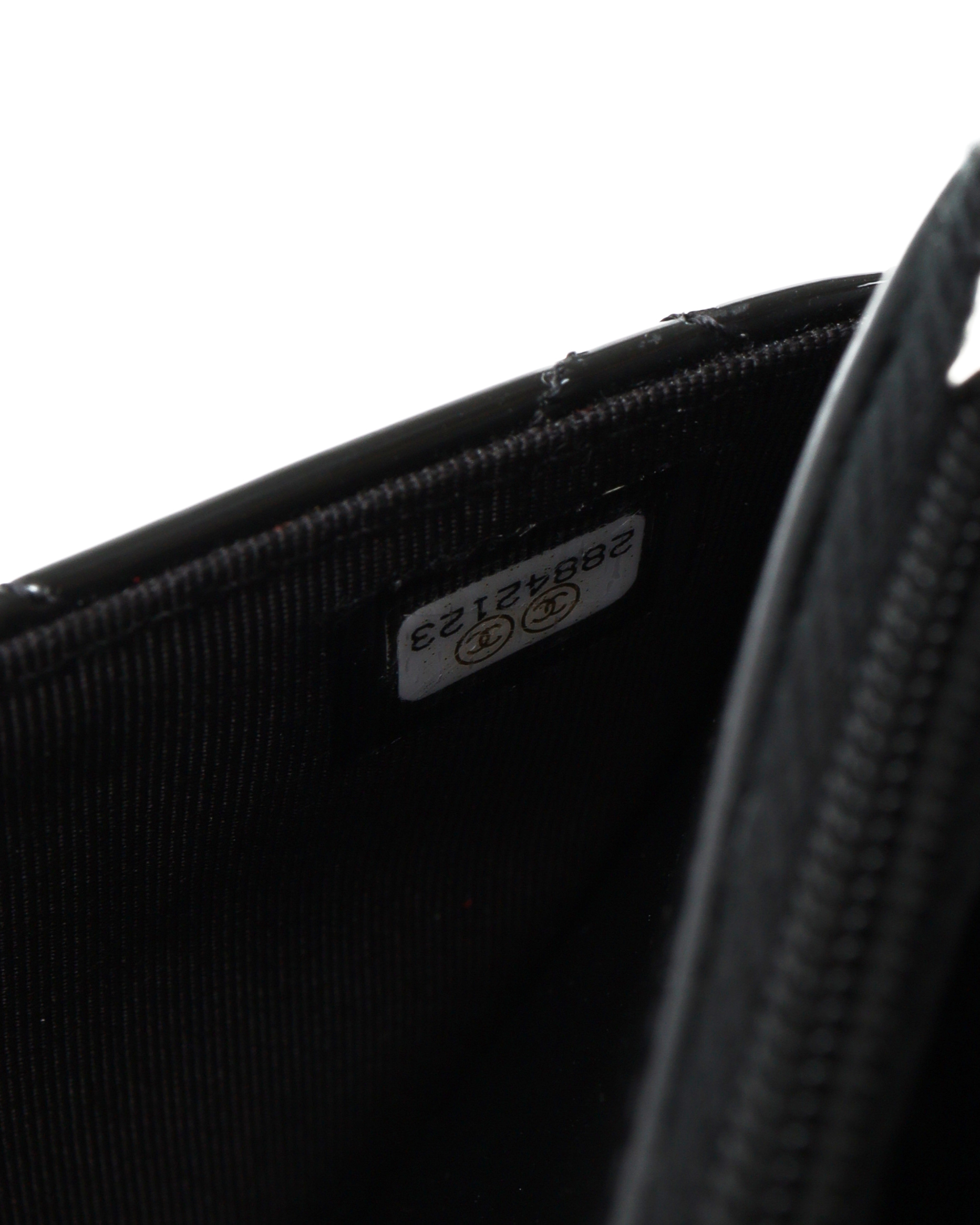 Pre-owned Chanel Patent Bi-color Wallet On Chain Bag