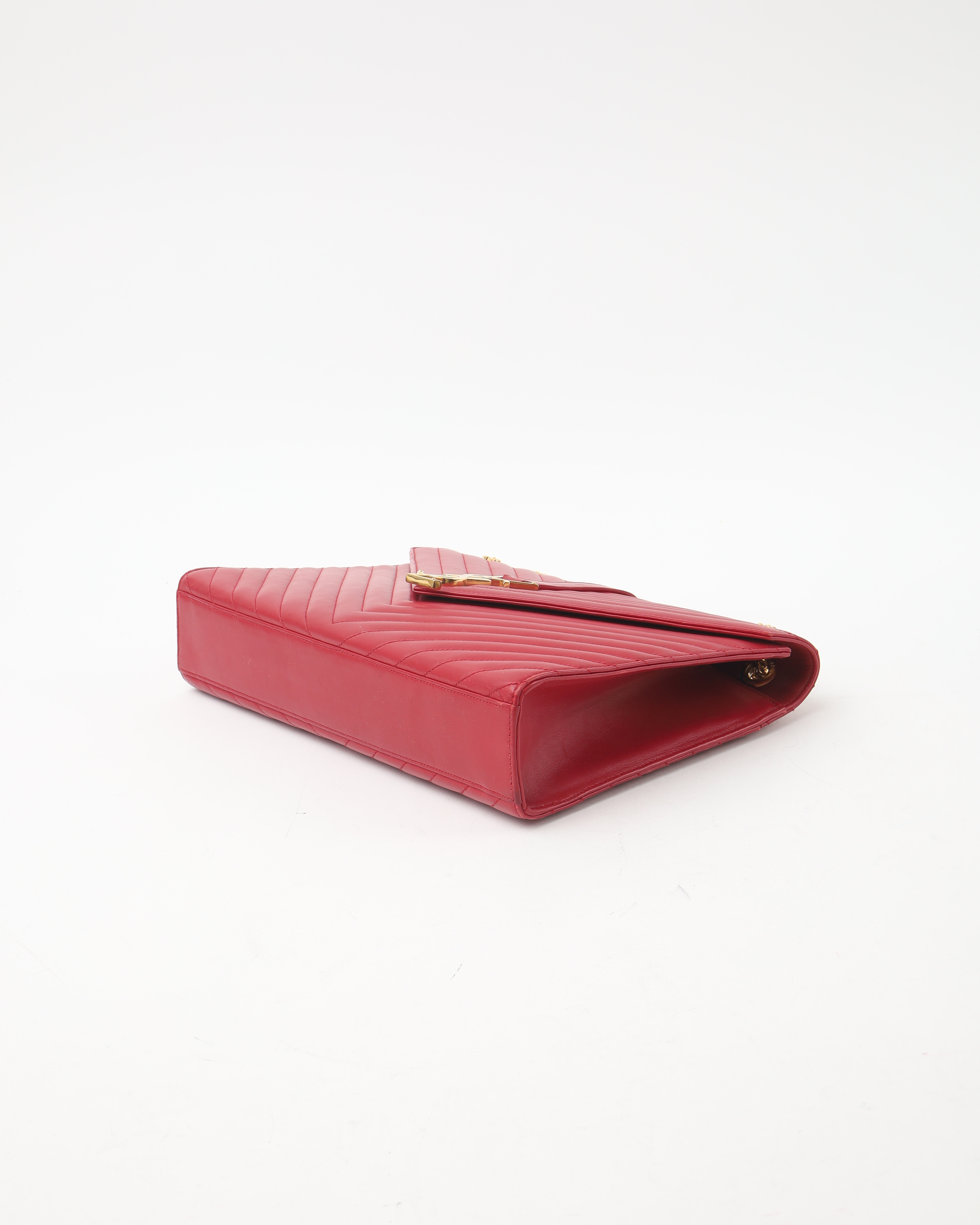 Saint Laurent Large Matelasse Envelope Bag In Red