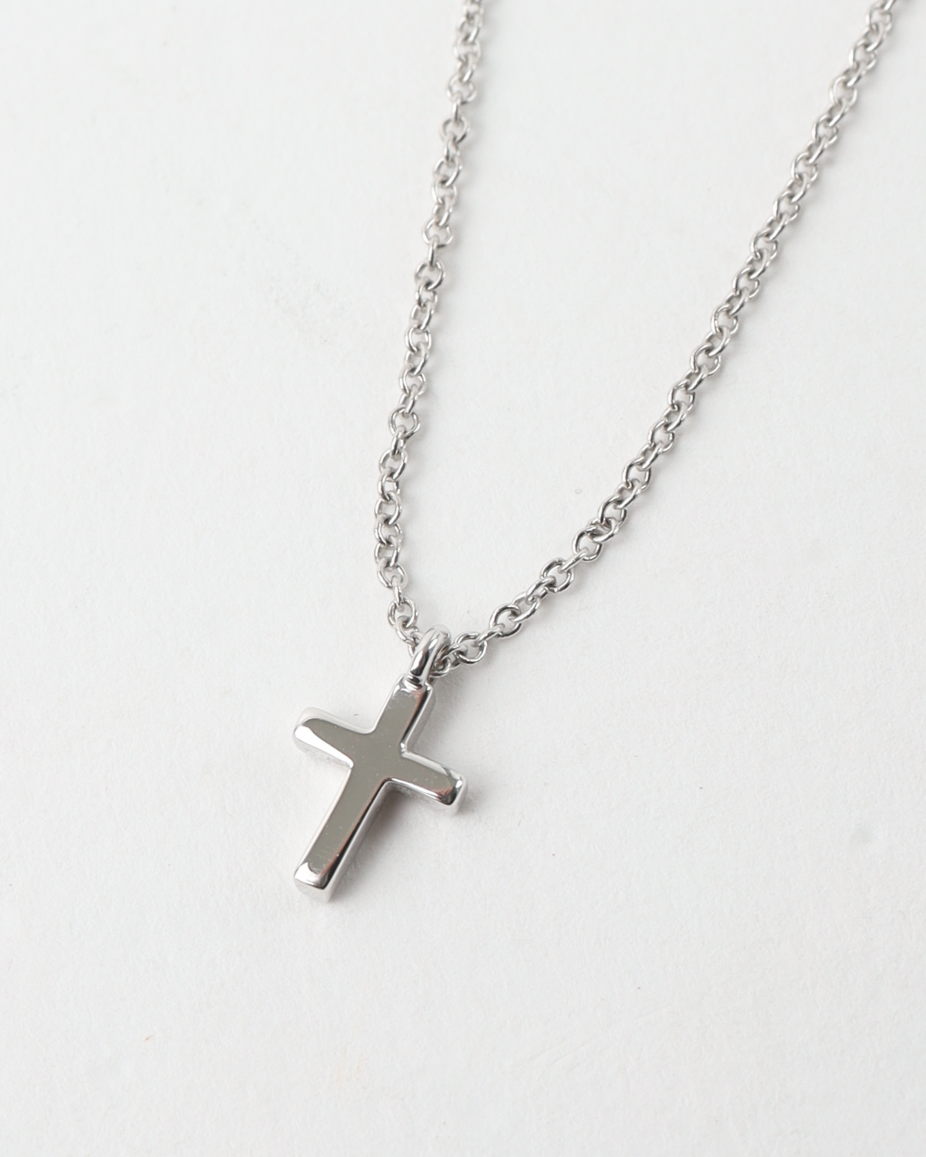 Tiffany & Co Metro Cross Mini Diamond Necklace 750(wg) 1.7g