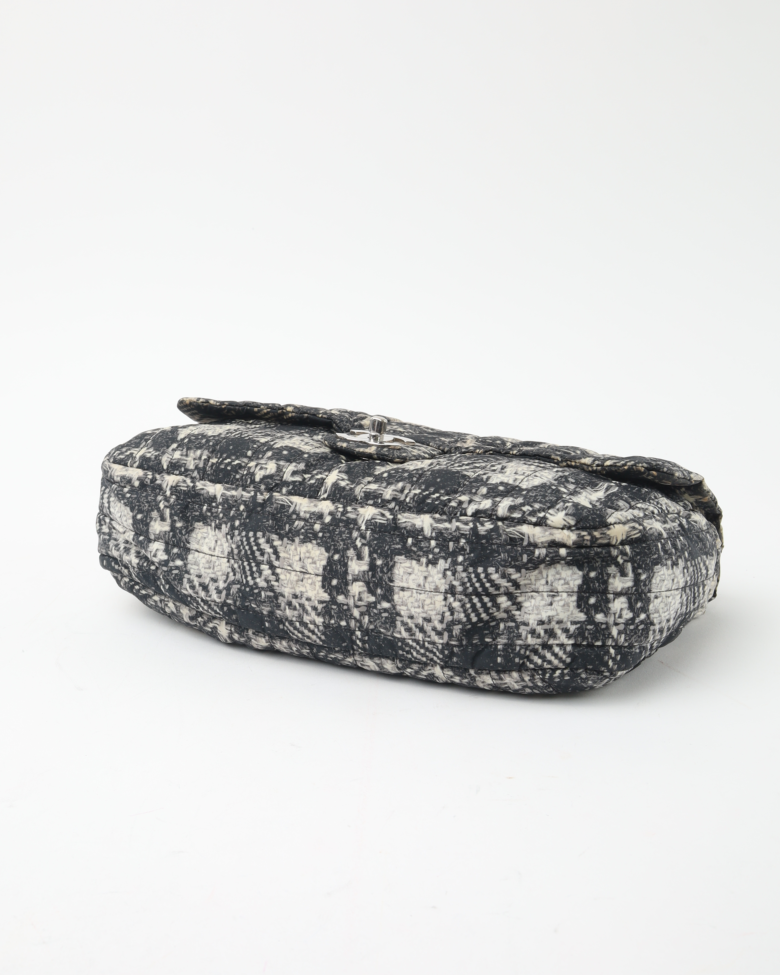 Pre-owned Chanel Nylon Tweed Printed Flap Bag In Multi
