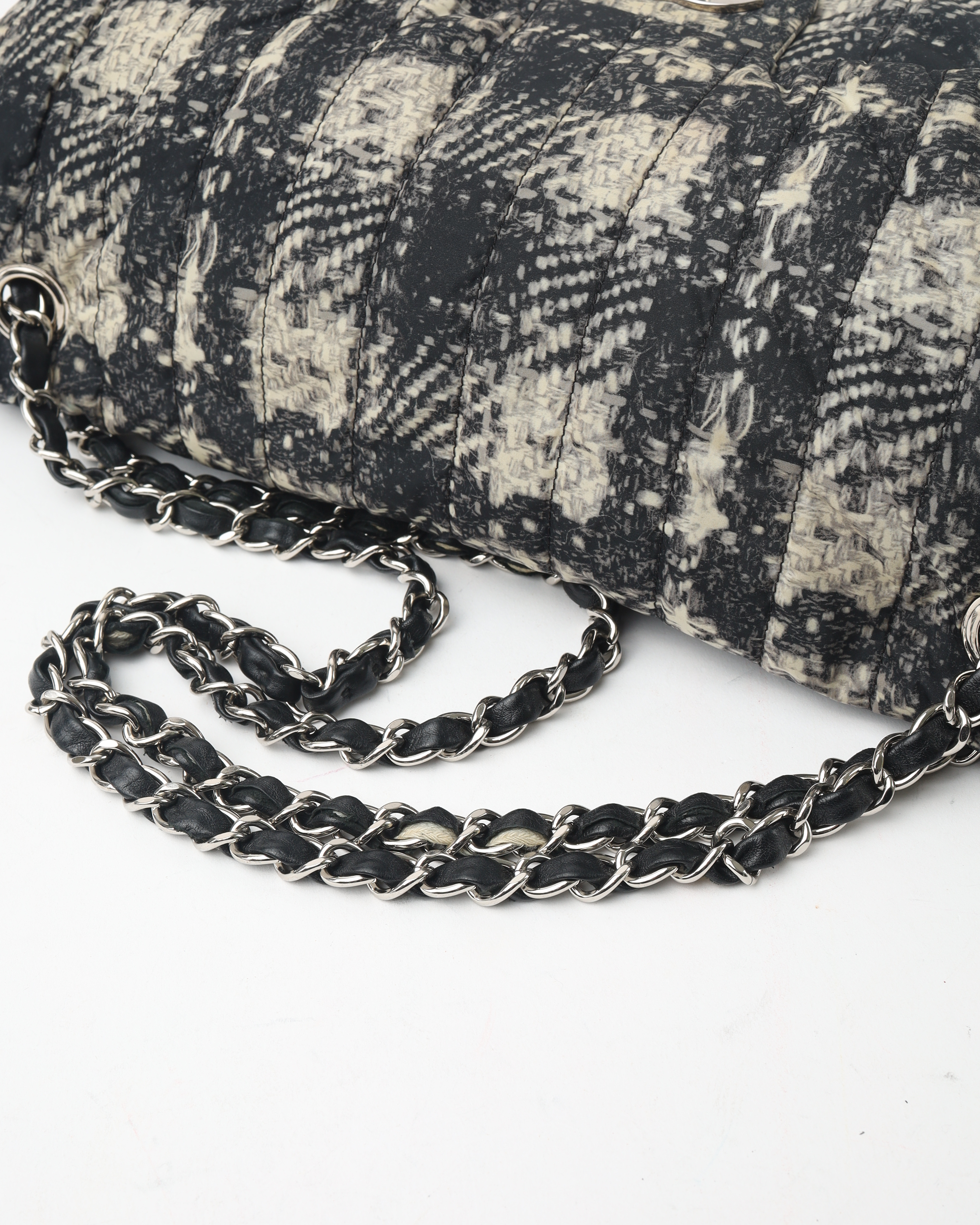 Pre-owned Chanel Nylon Tweed Printed Flap Bag In Multi