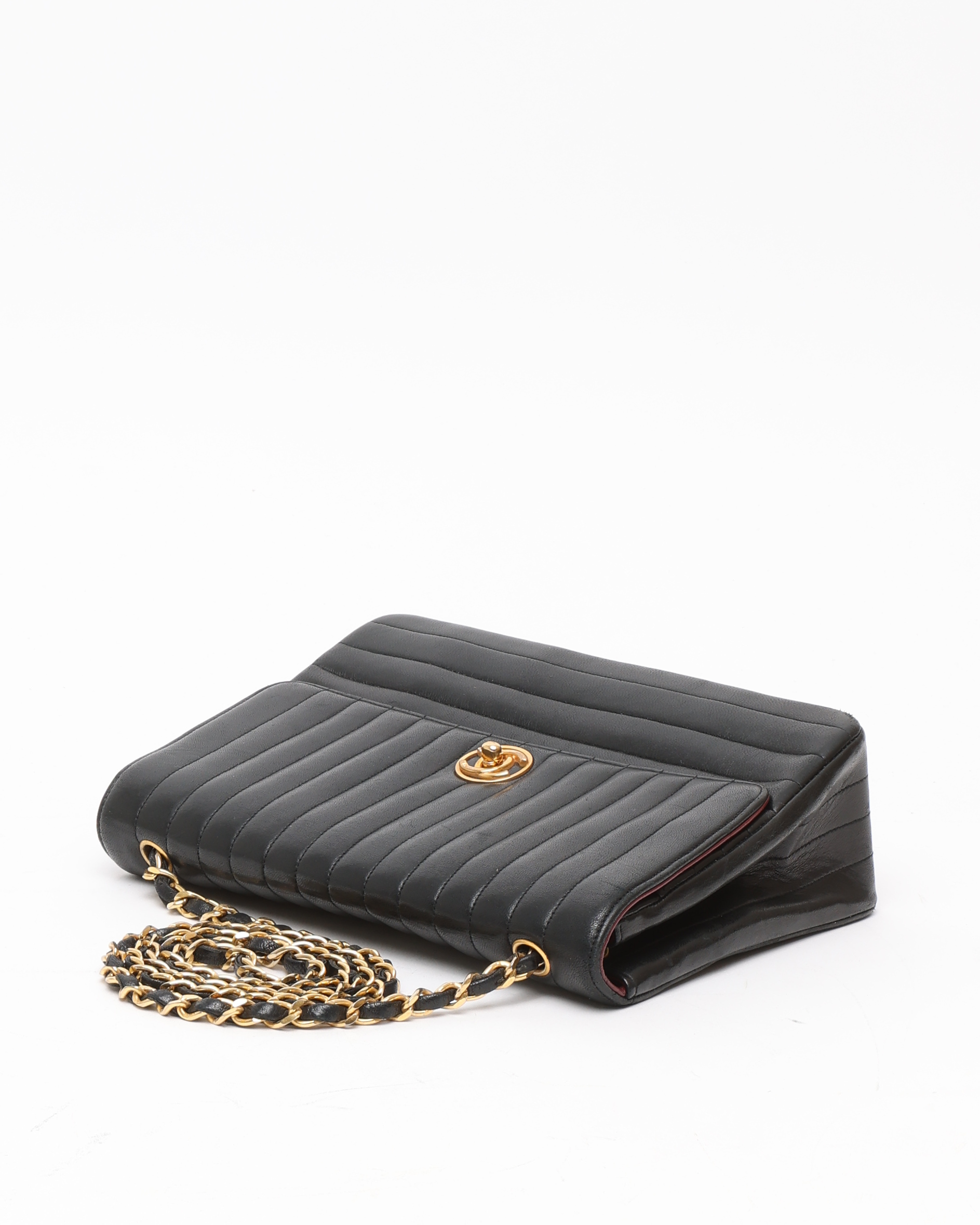 Pre-owned Chanel Circle Cc Horizontal Single Flap Crossbody Bag In Black