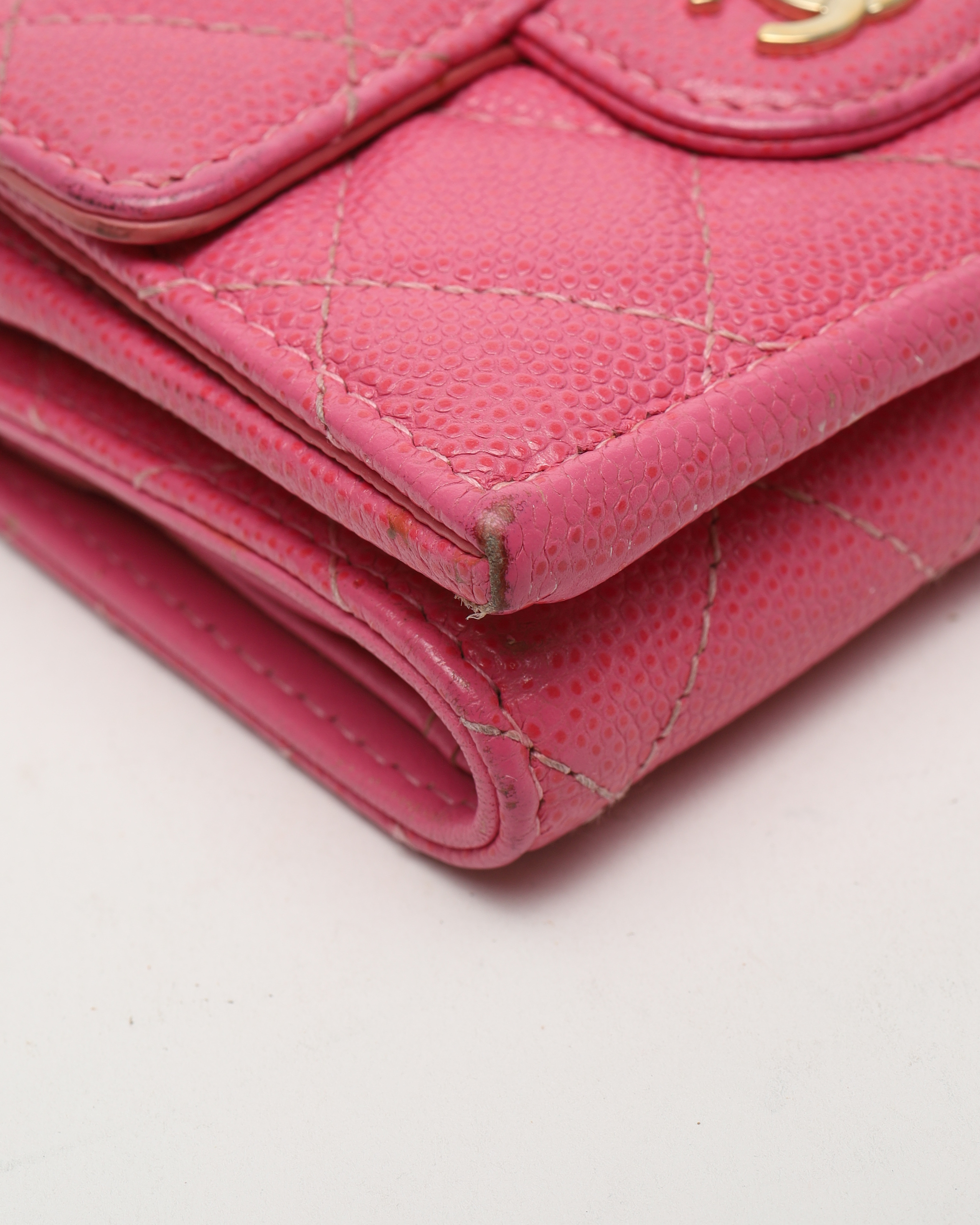 Pre-owned Chanel Small Classic Trifold Interlocking Cc Wallet In Pink