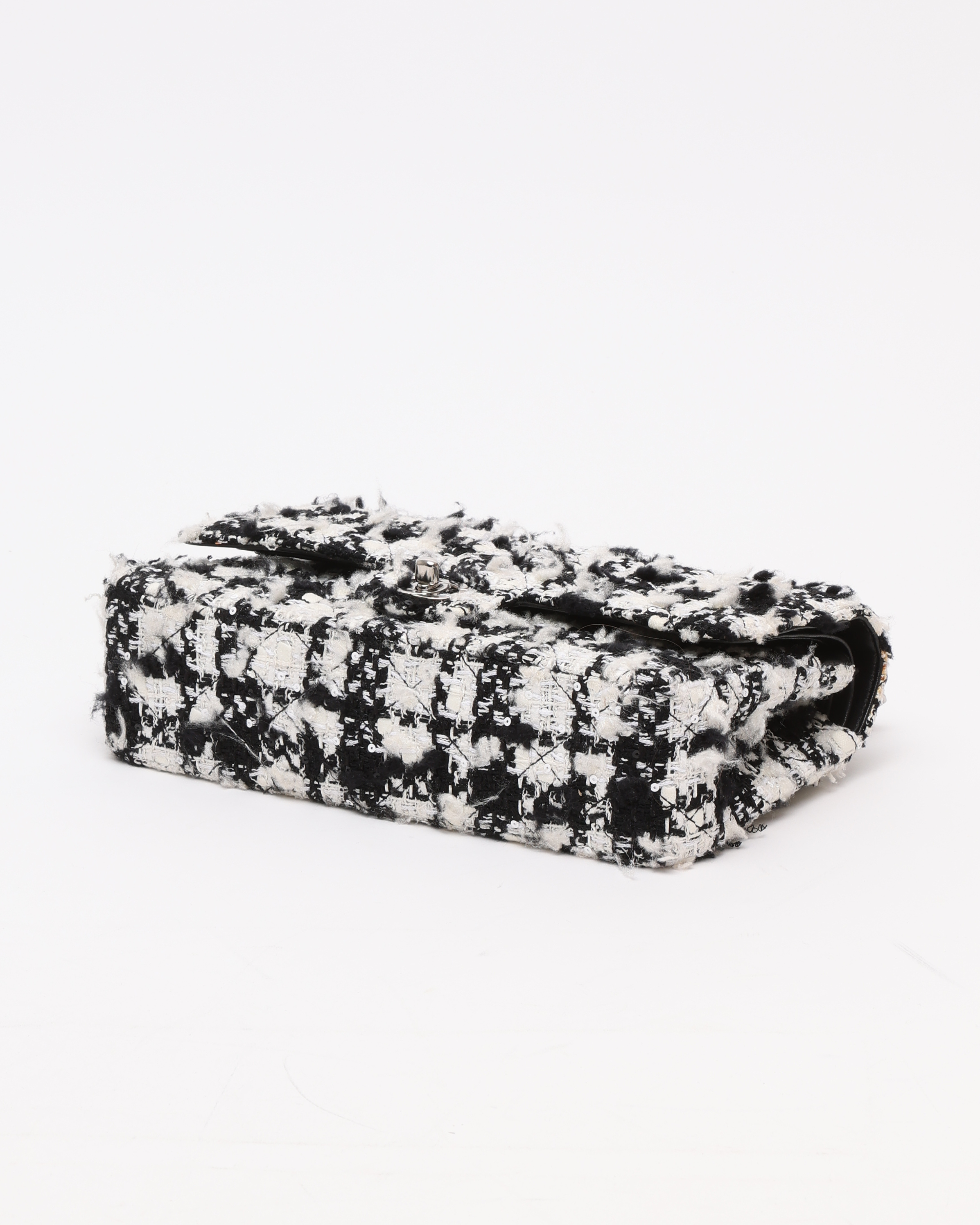 Pre-owned Chanel Classic Medium Tweed Flap Bag