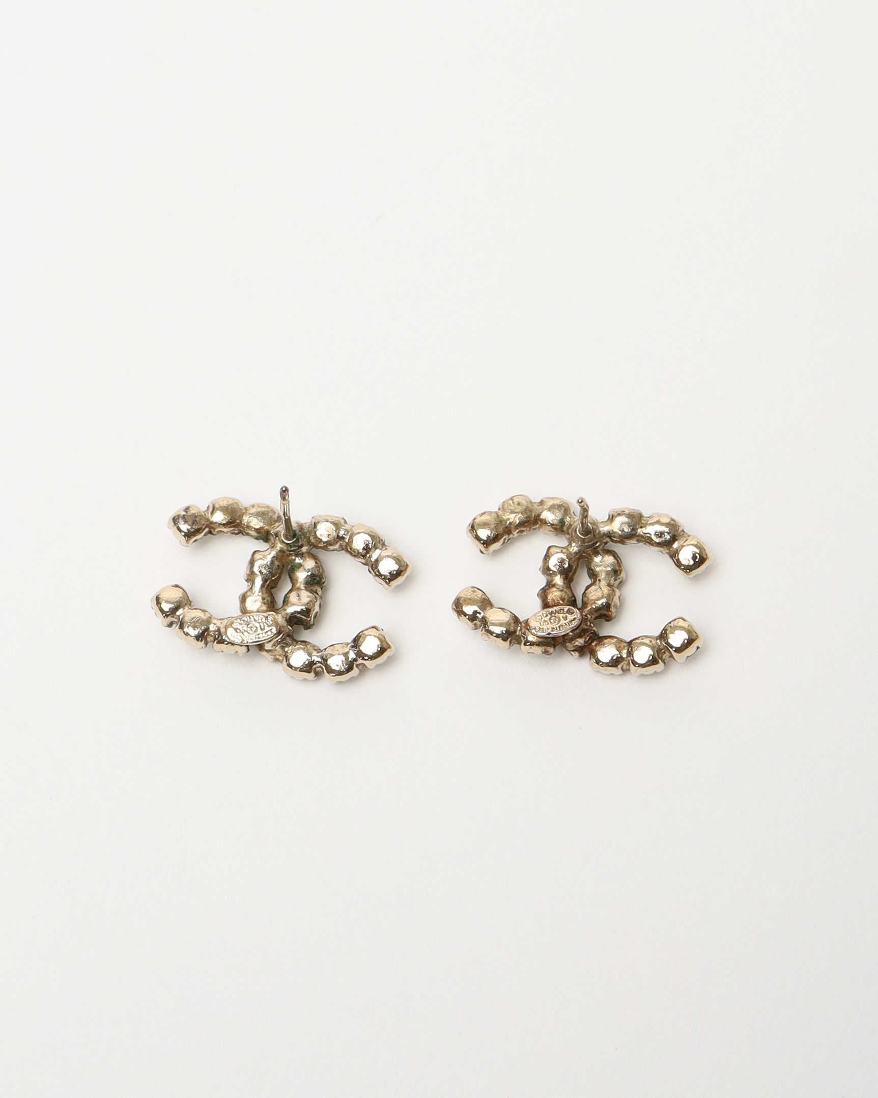 Pre-owned Chanel Cc Rhinestone Earrings In Silver