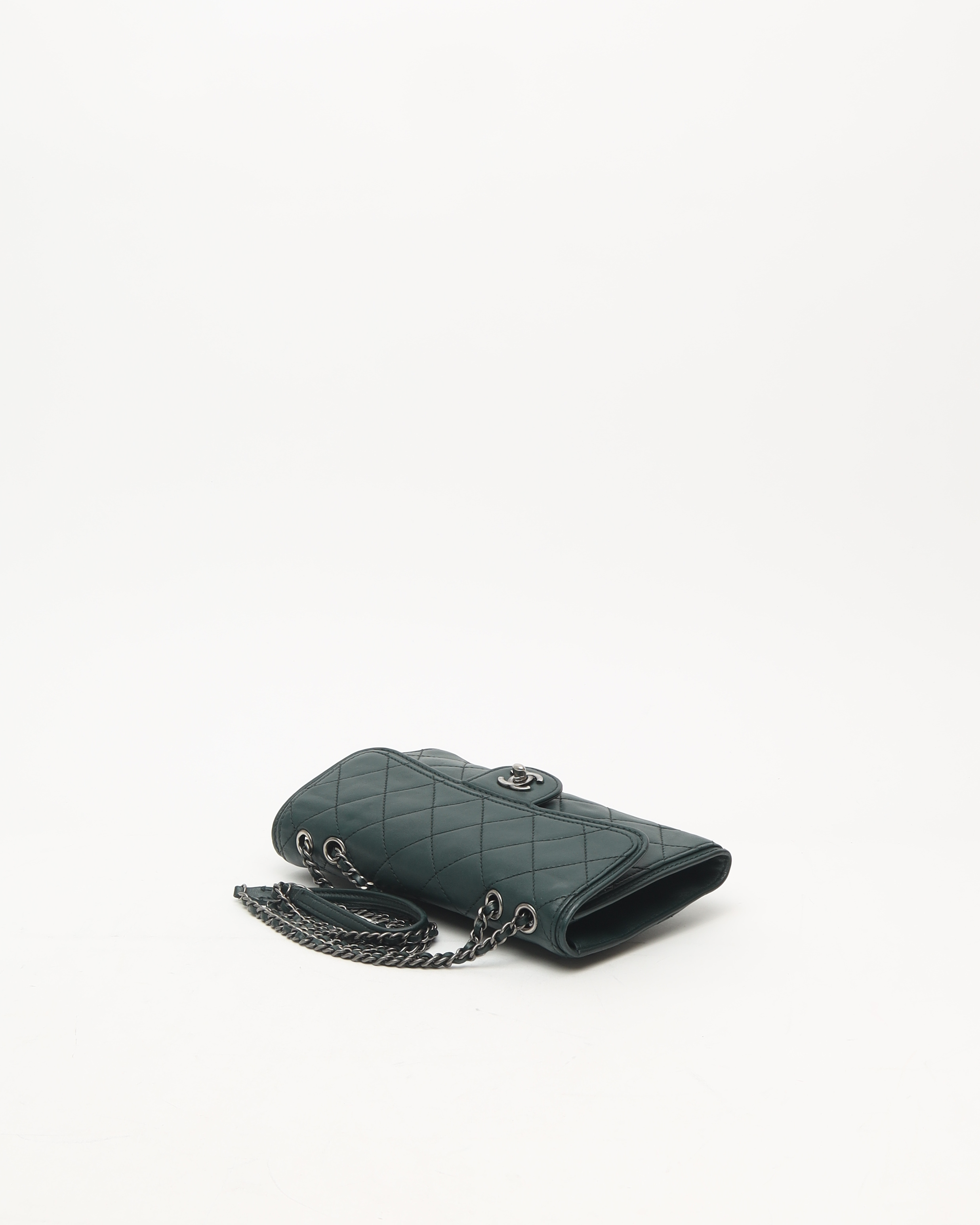 Pre-owned Chanel Citizen Flap Bag In Gray