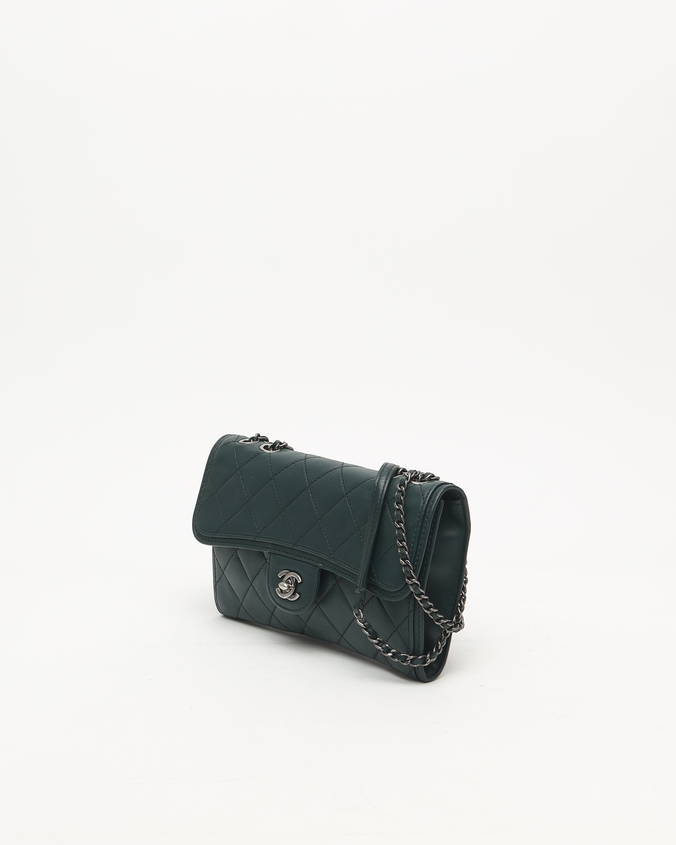 Pre-owned Chanel Citizen Flap Bag In Gray