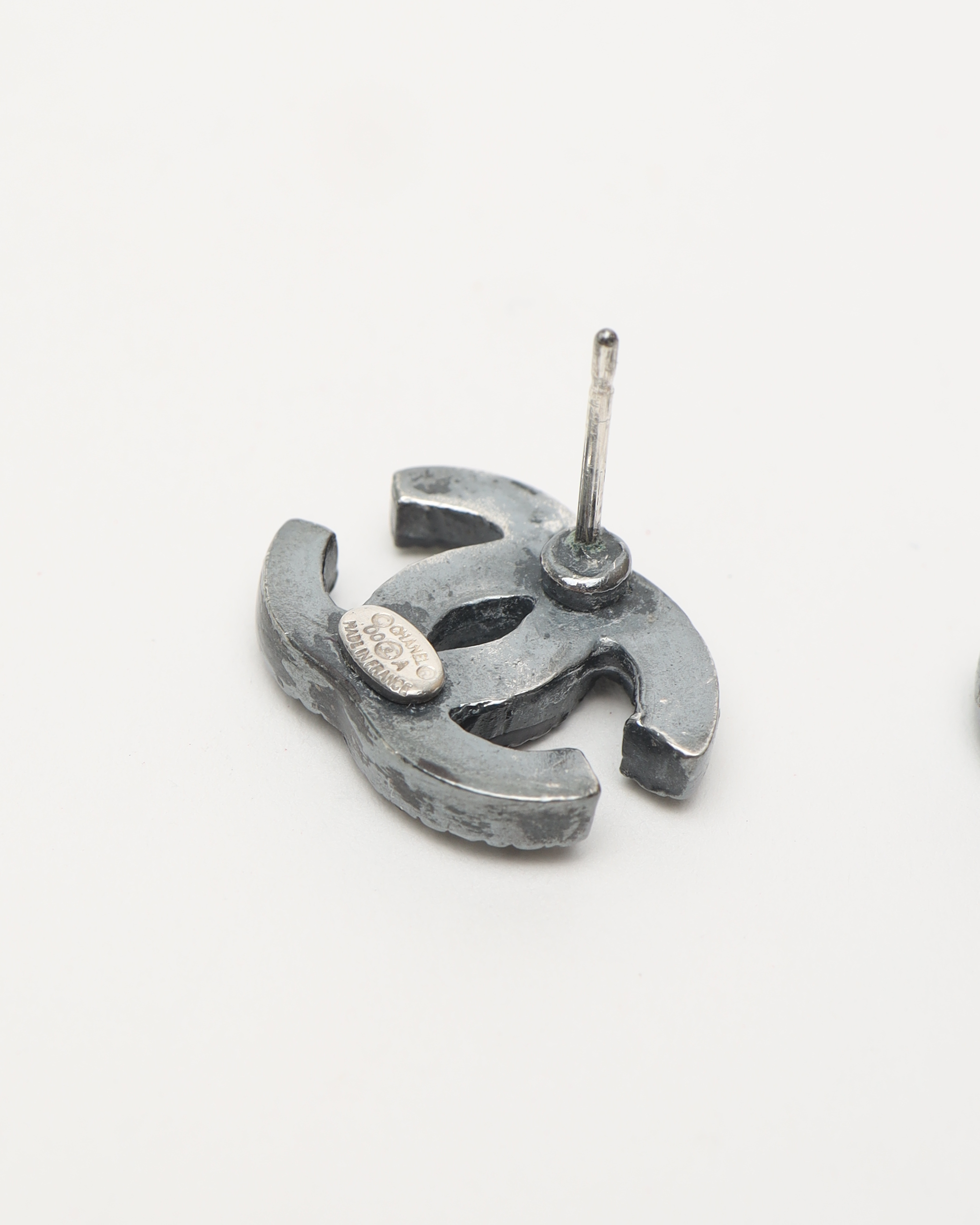 Pre-owned Chanel Coco Gunmetal Rhinestone Earrings