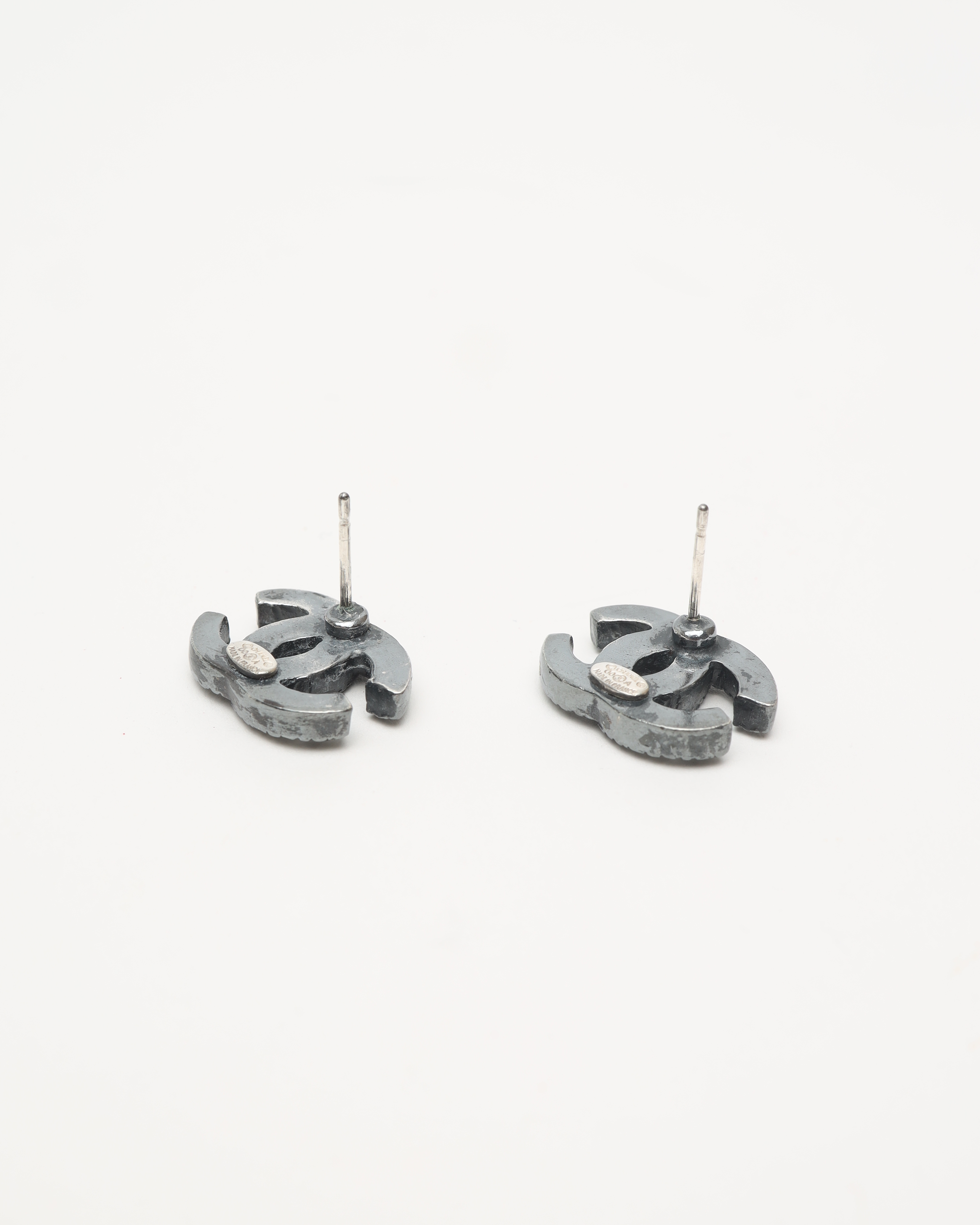 Pre-owned Chanel Coco Gunmetal Rhinestone Earrings