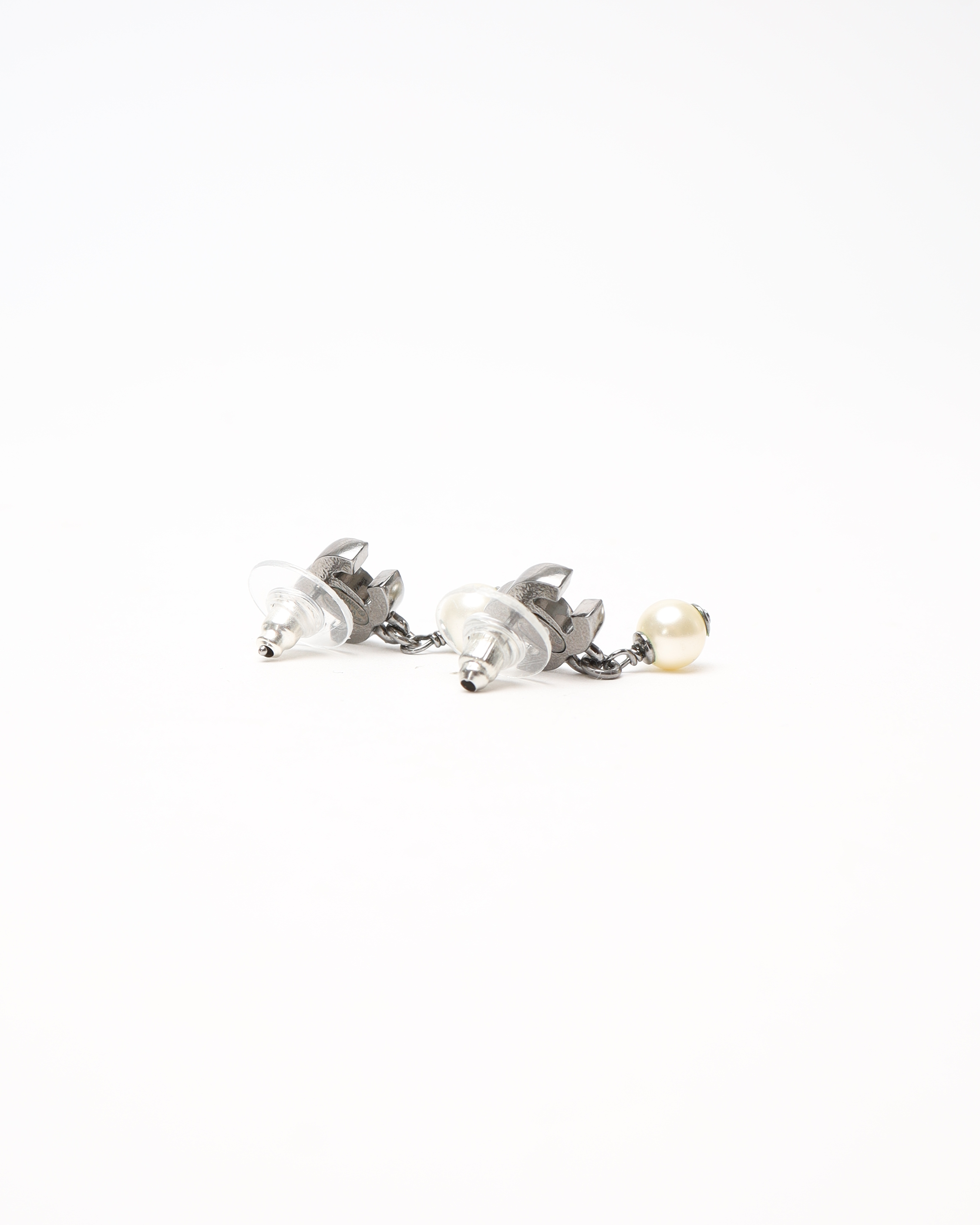 Pre-owned Chanel Coco Mark Pearl And Rhinestone Earrings