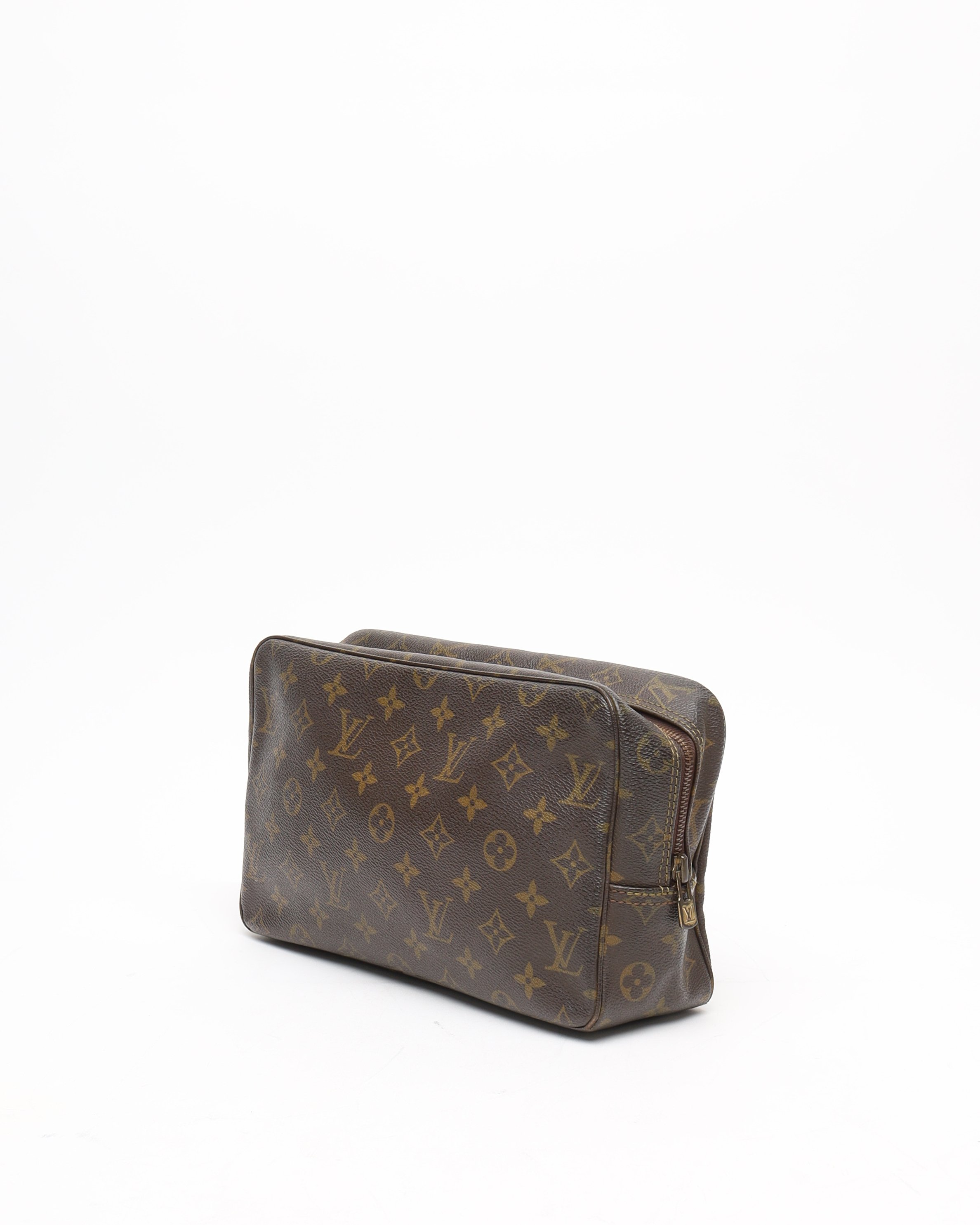 LOUIS VUITTON Trousse Toilette 28 Bag