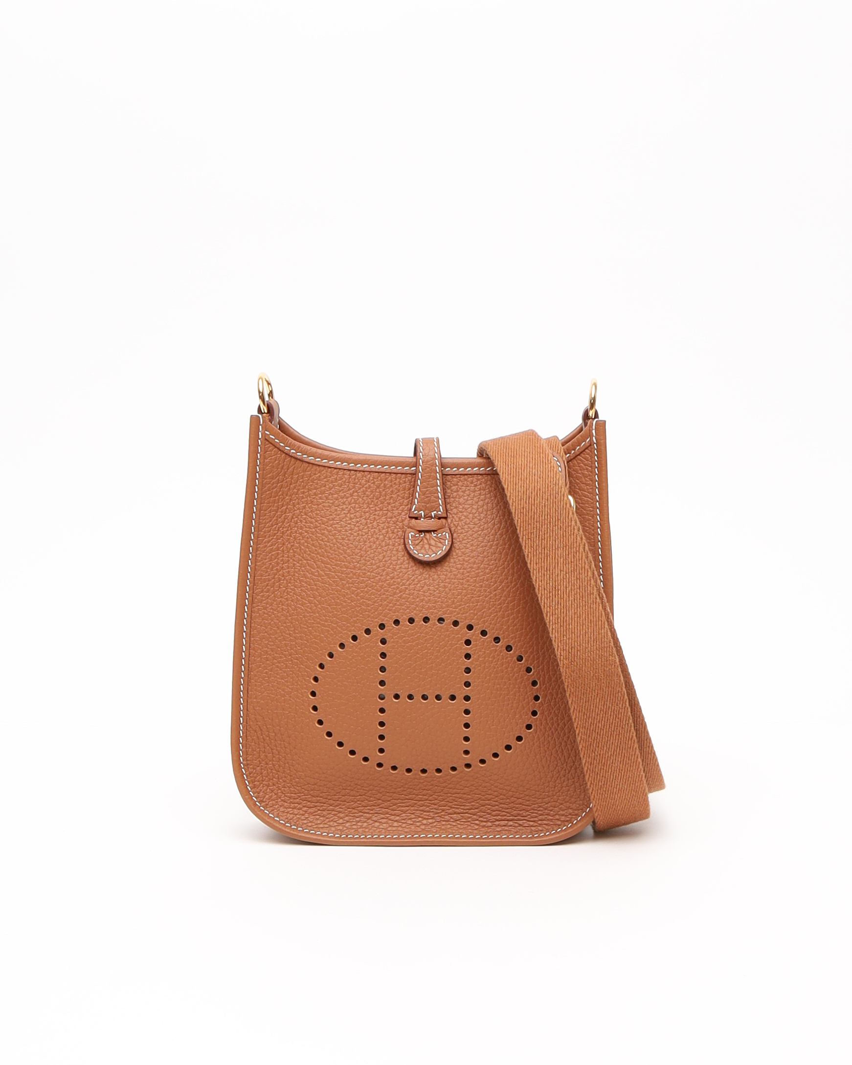 HERMÈS Evelyne TPM 16 Amazone Clemence Crossbody Bag