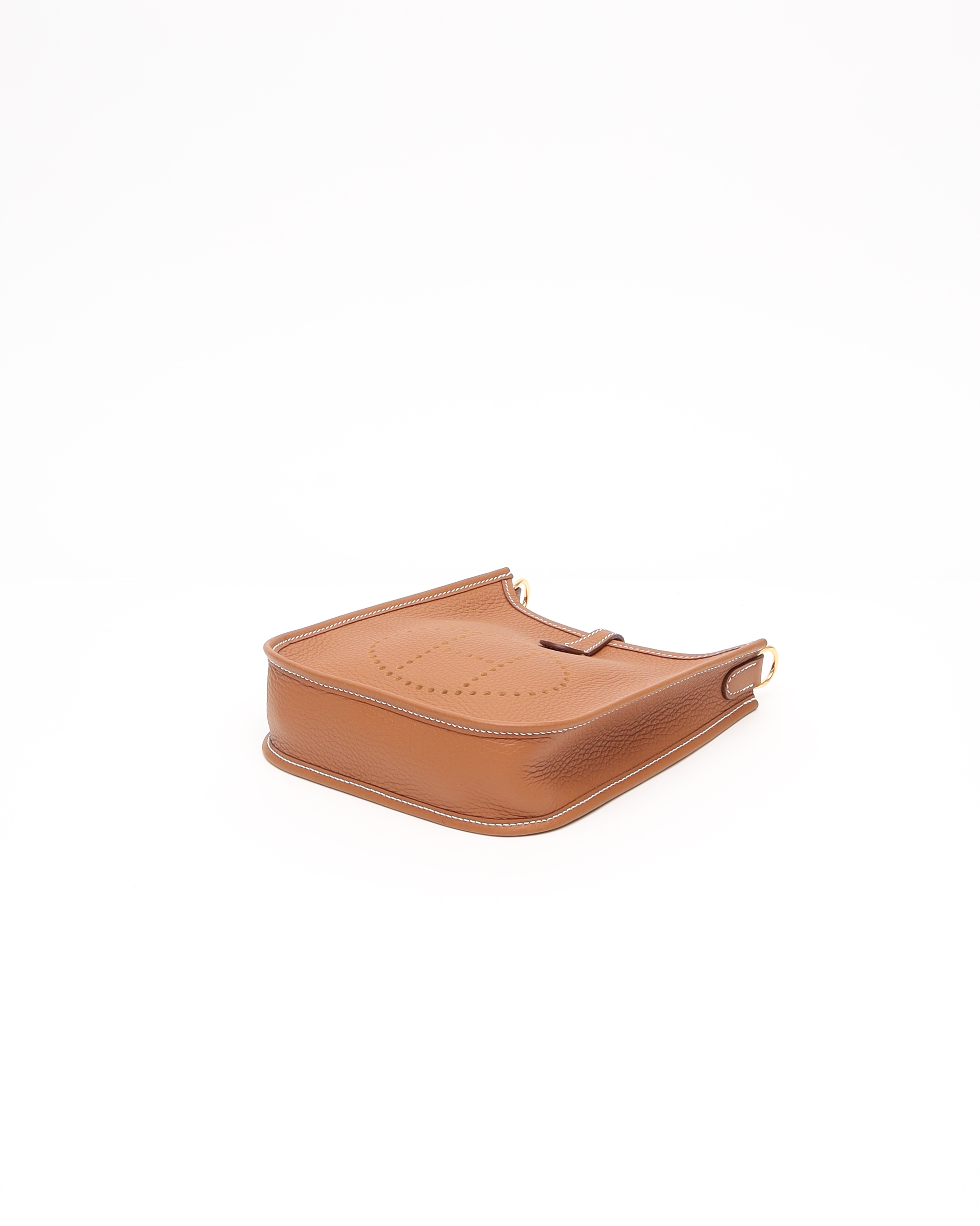 Pre-owned Hermes Hermès Evelyne Tpm 16 Amazone Clemence Crossbody Bag