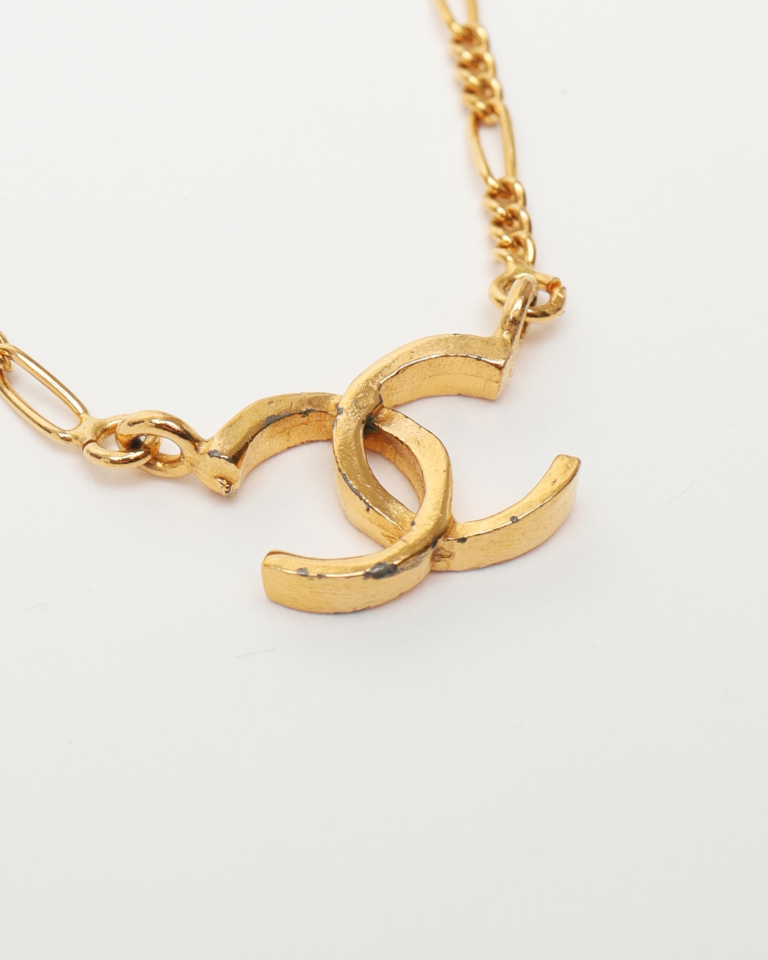 Pre-owned Chanel Coco Mark Twist Necklace