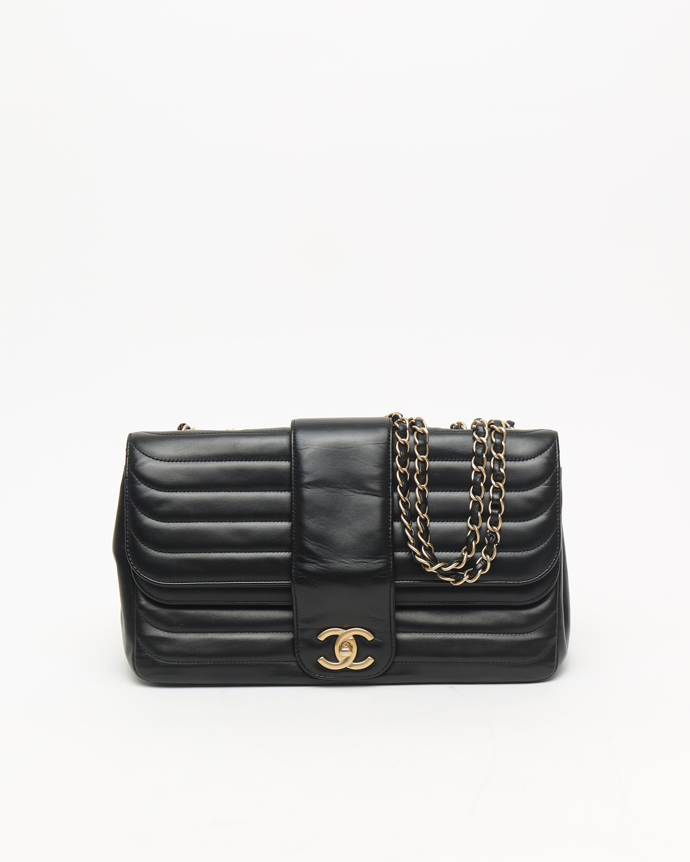 Pre-owned Chanel Classic Horizontal Double Chain Flap Bag