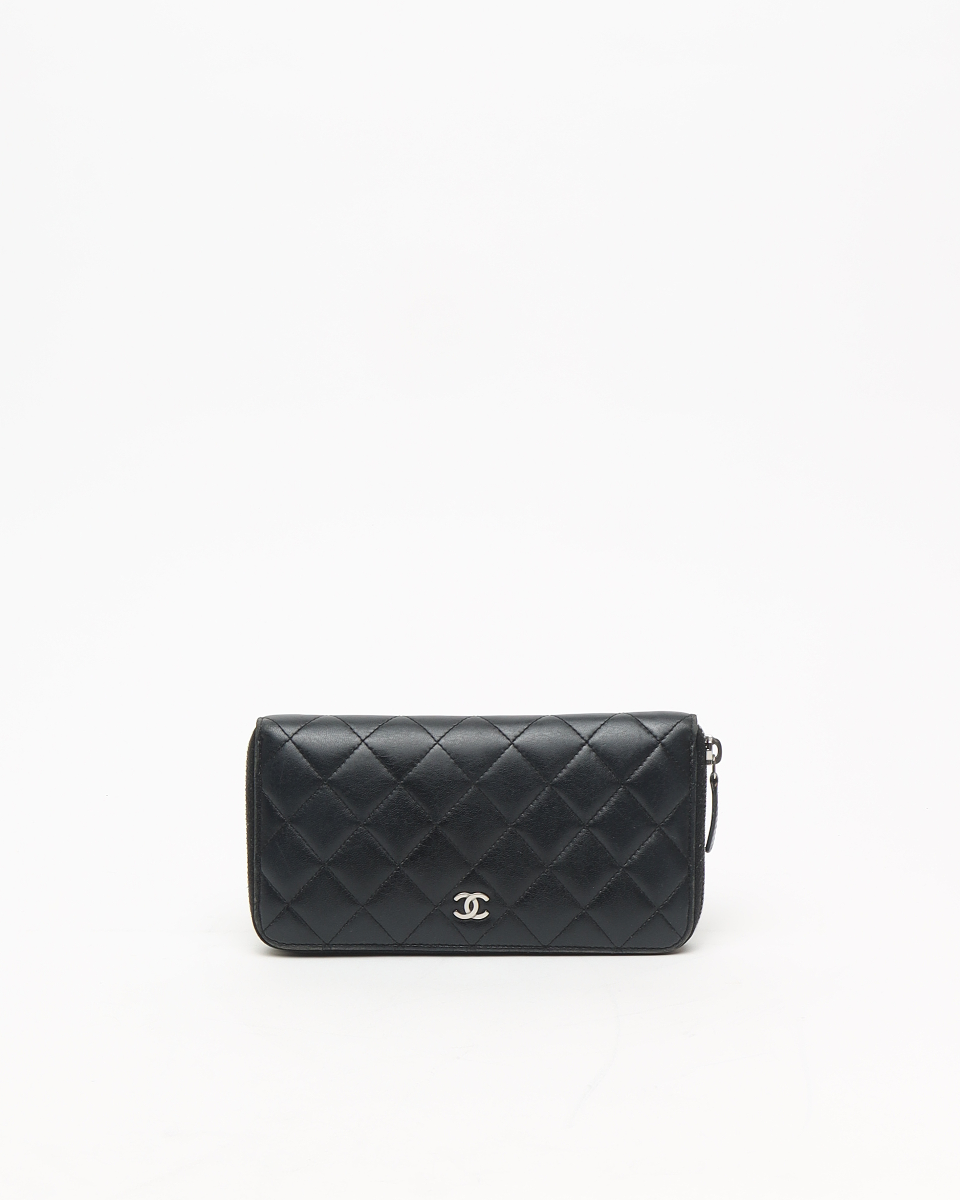 Pre-owned Chanel Classic Cc Zip Around Wallet
