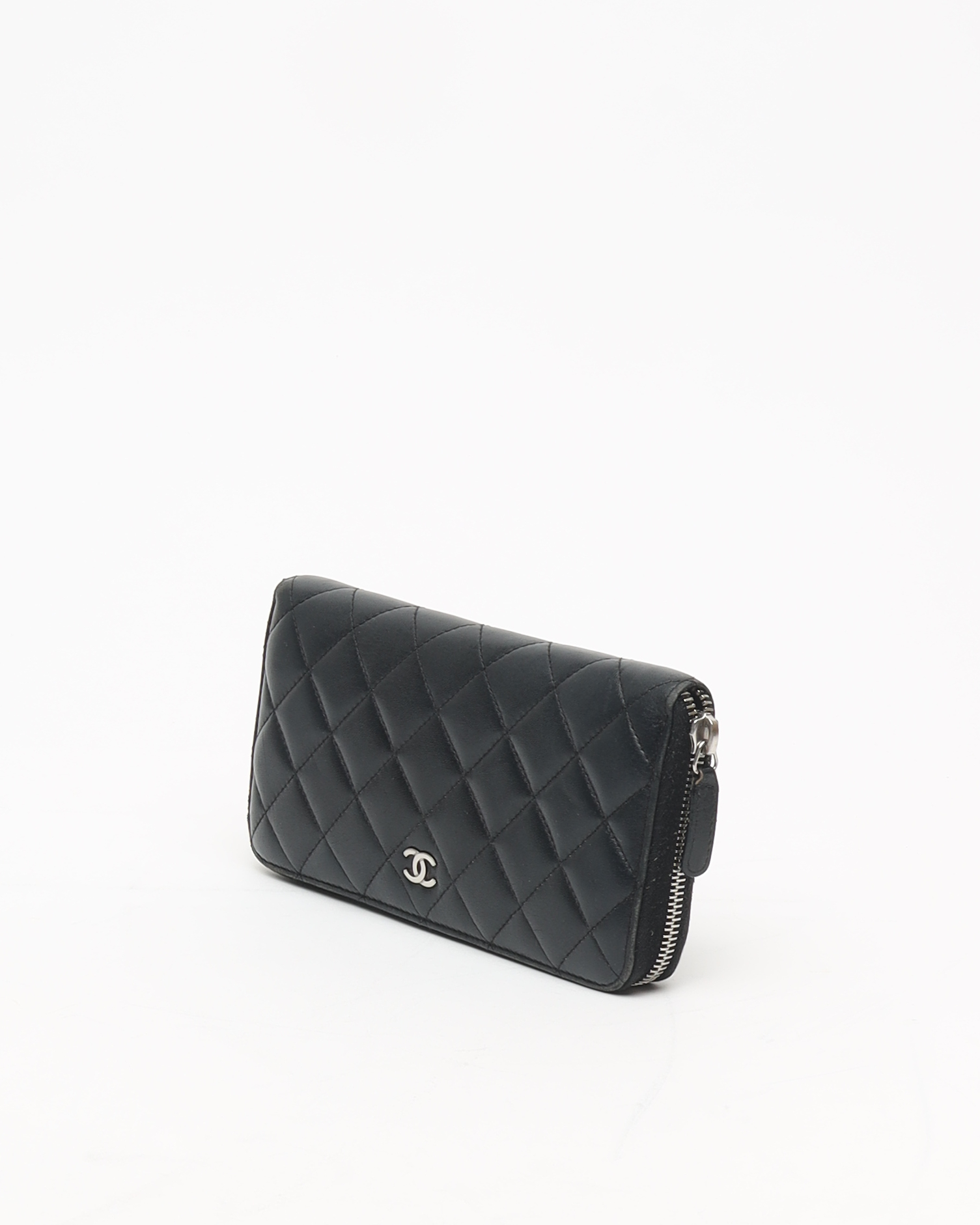 Pre-owned Chanel Classic Cc Zip Around Wallet