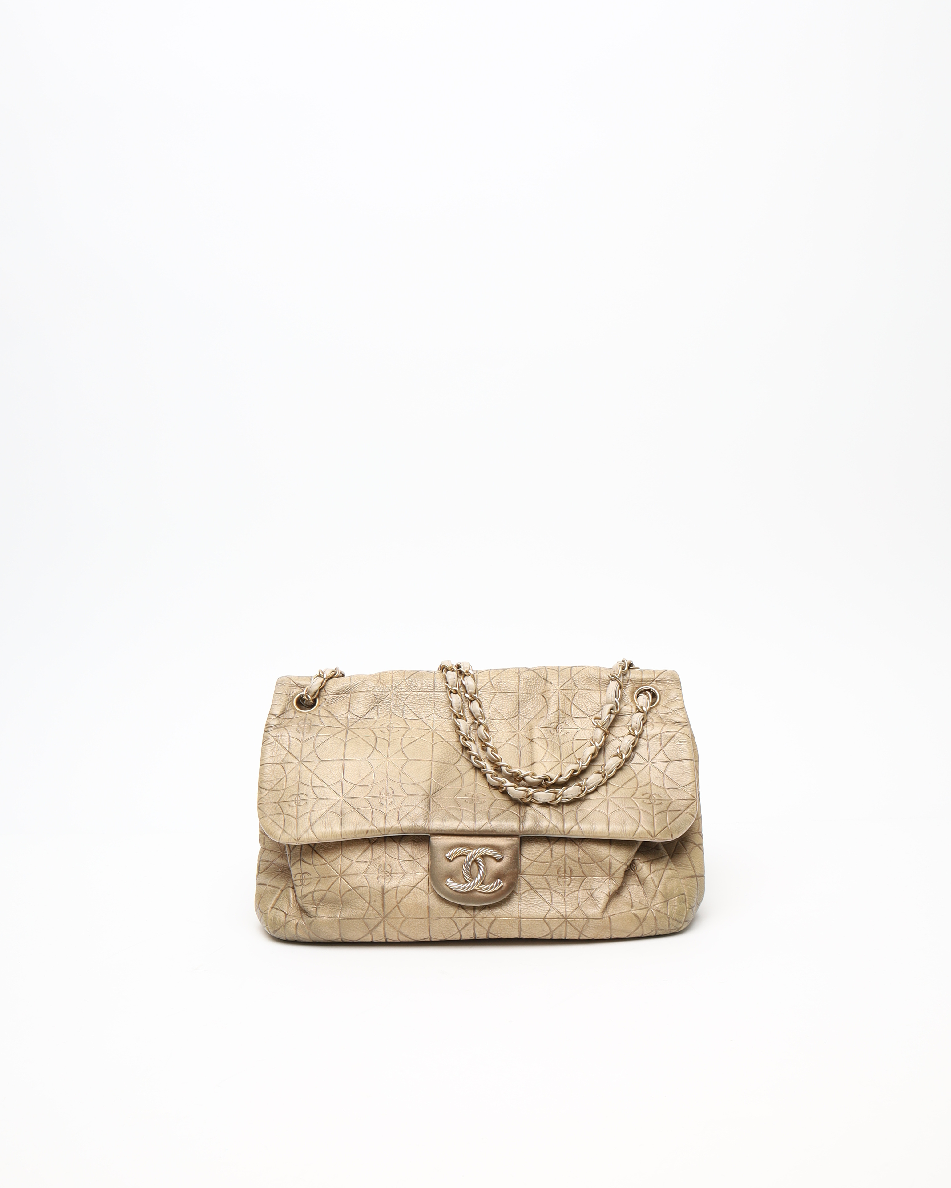 CHANEL Paris-Moscou Jumbo Flap Bag