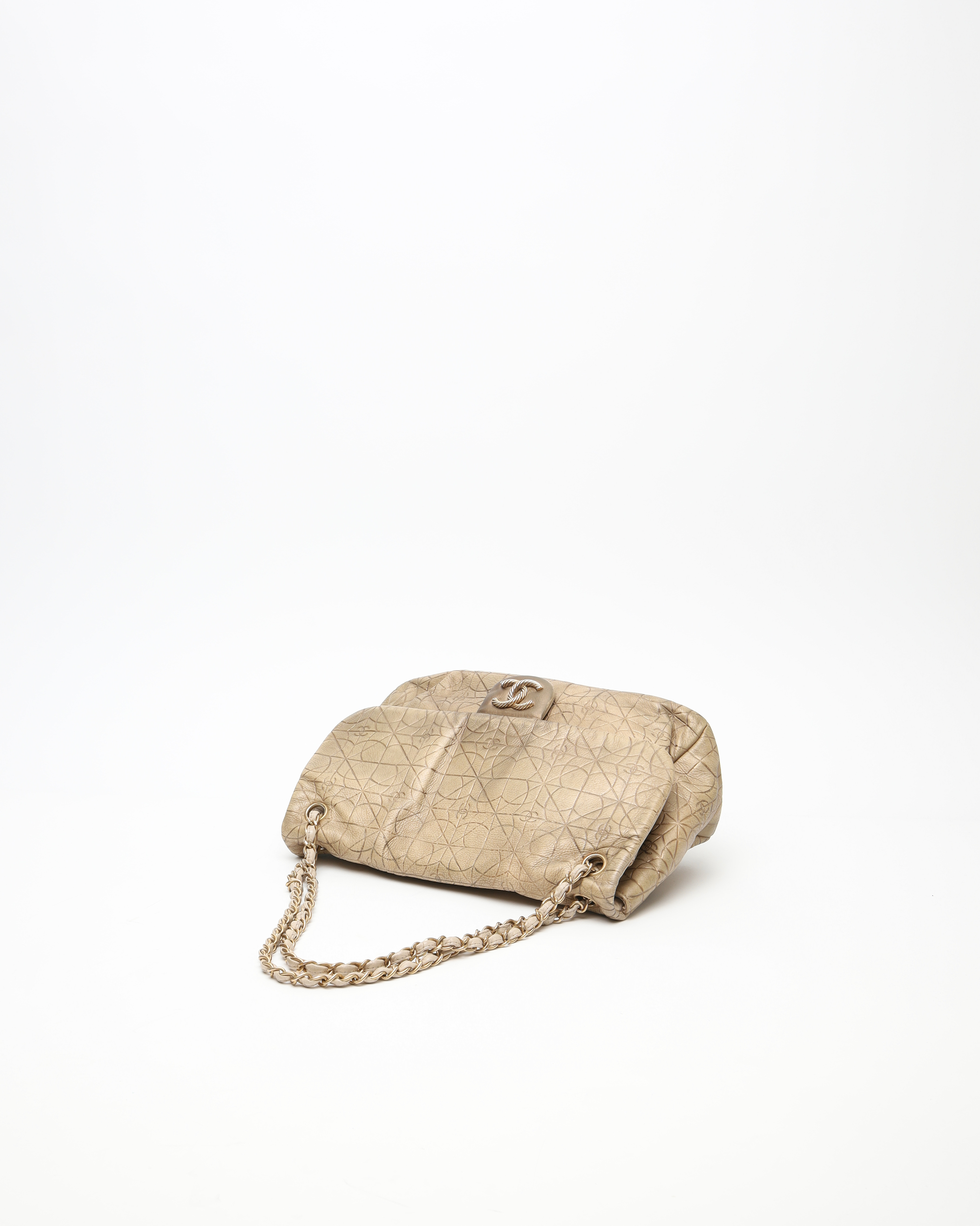 Pre-owned Chanel Paris-moscou Jumbo Flap Bag In Sand