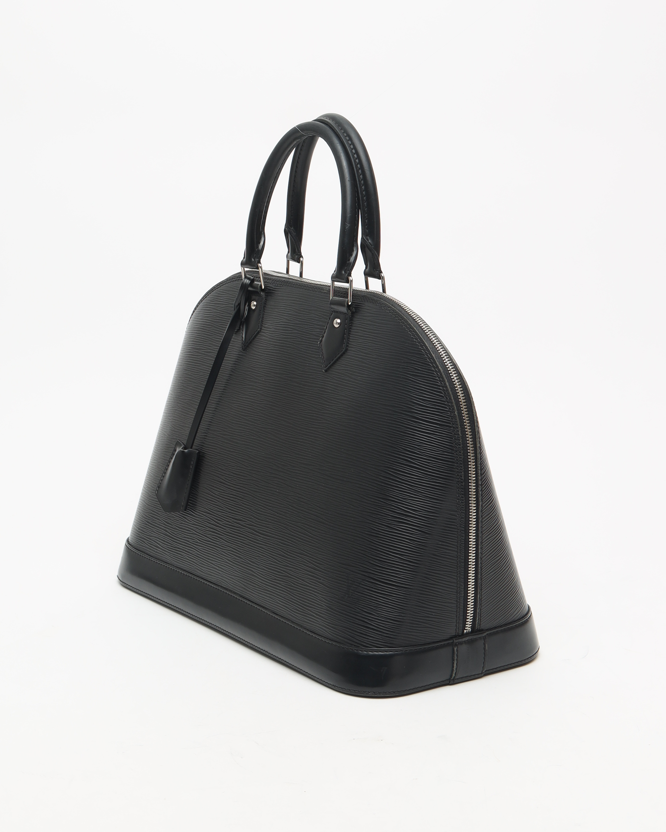 Pre-owned Louis Vuitton Epi Alma Gm Bag In Black