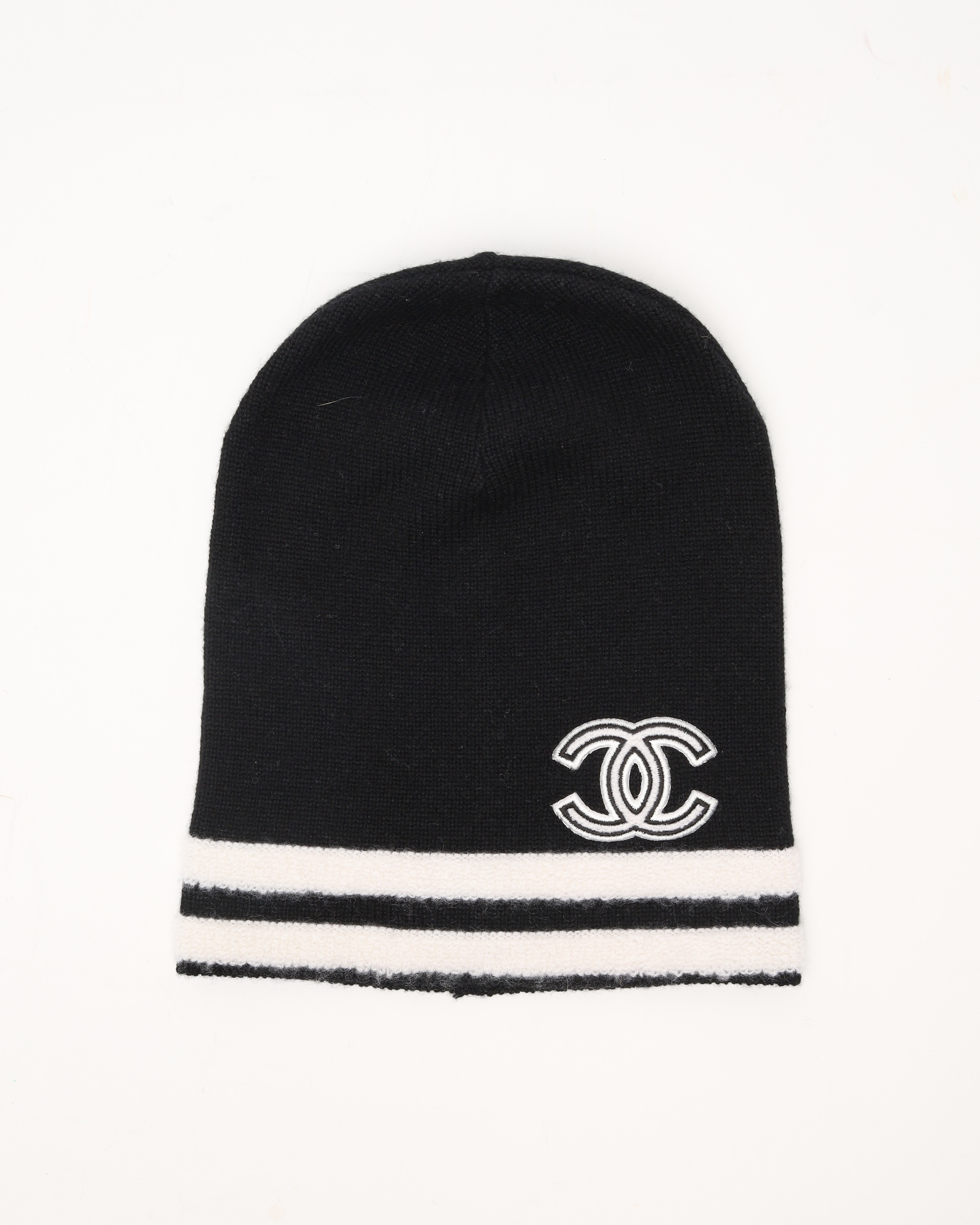 Pre-owned Chanel Cc Cashmere Knit Beanie