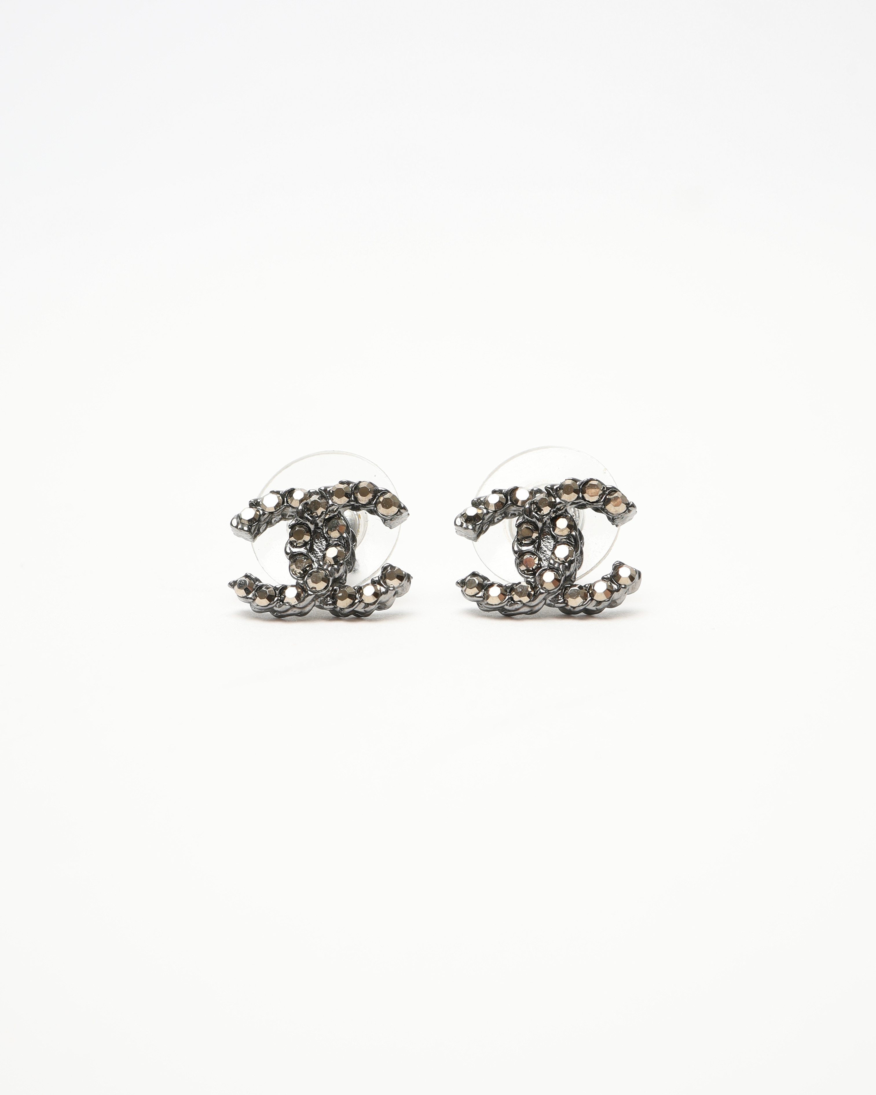 Pre-owned Chanel Cc Rhinestone Earrings