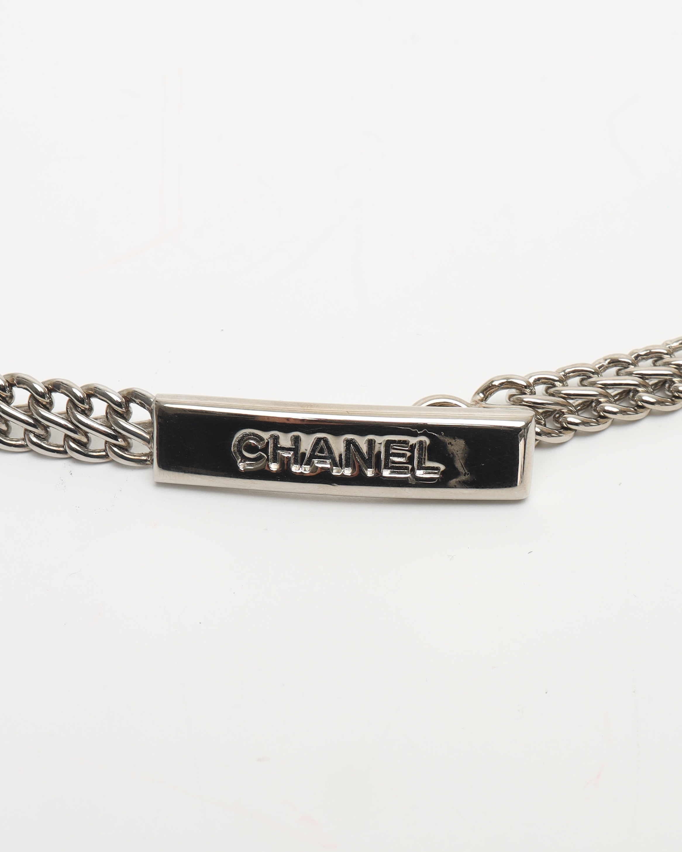 Pre-owned Chanel Plate Chain Necklace In Silver