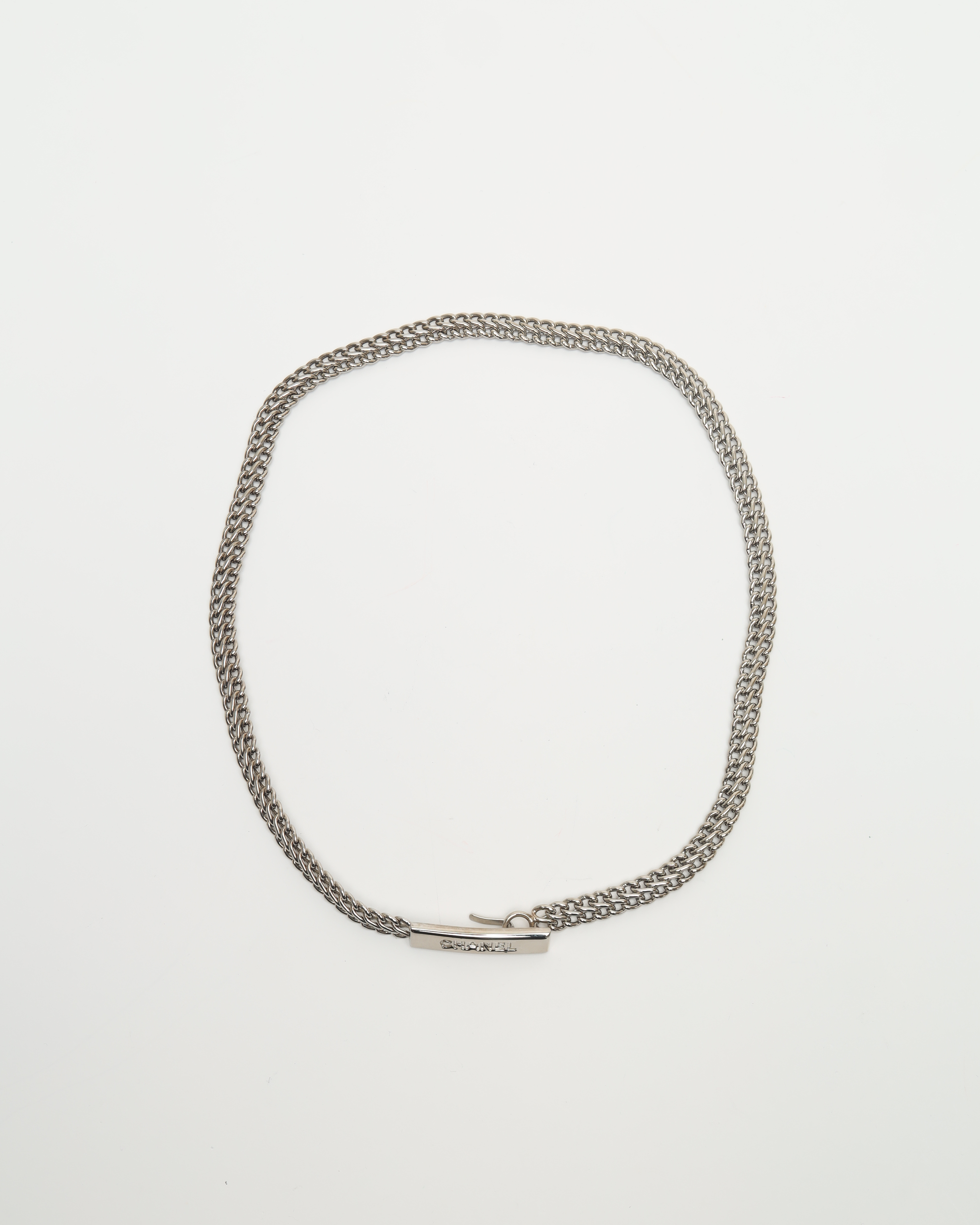 Pre-owned Chanel Plate Chain Necklace In Silver