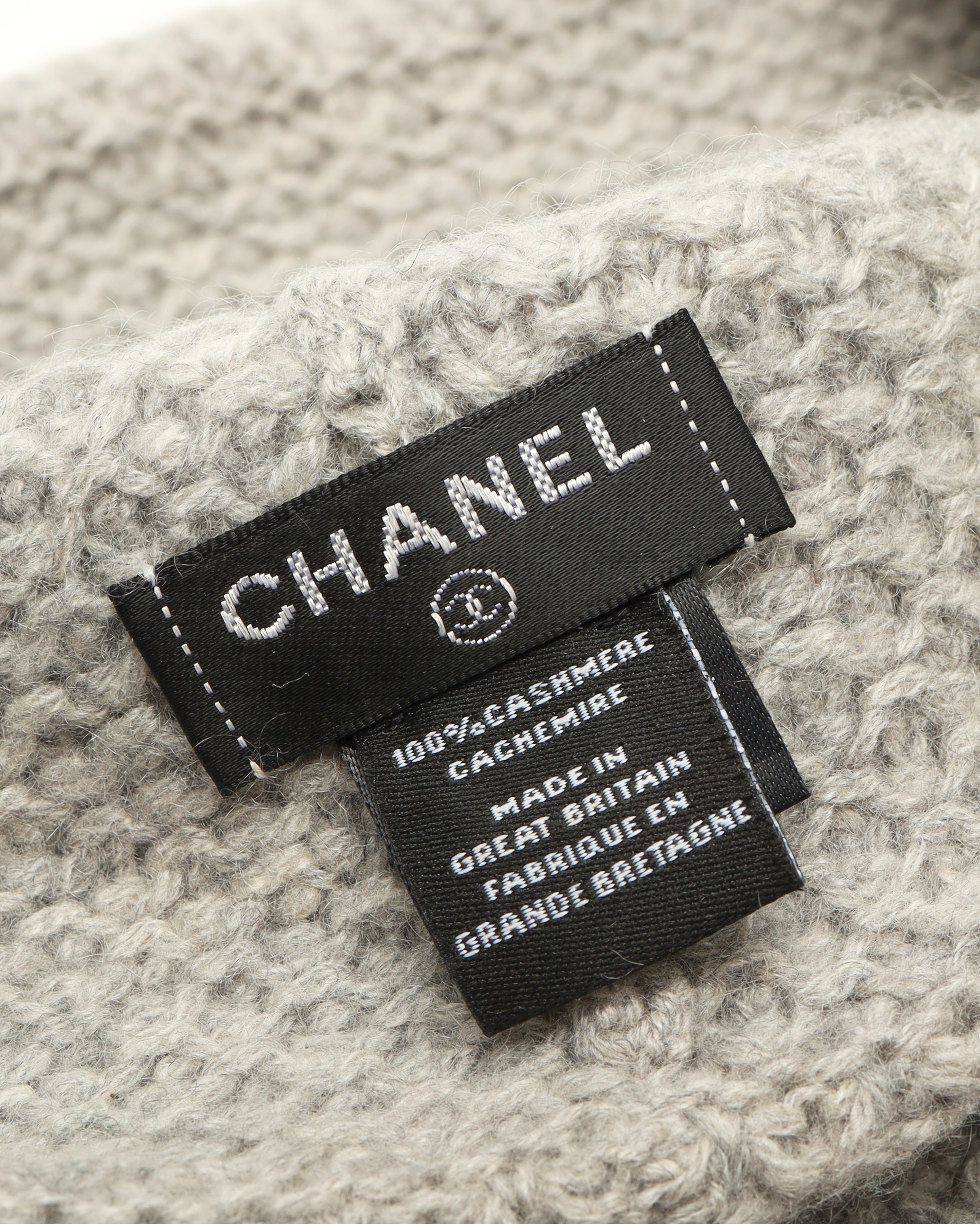 Pre-owned Chanel Coco Mark Knitted Cashmere Beanie