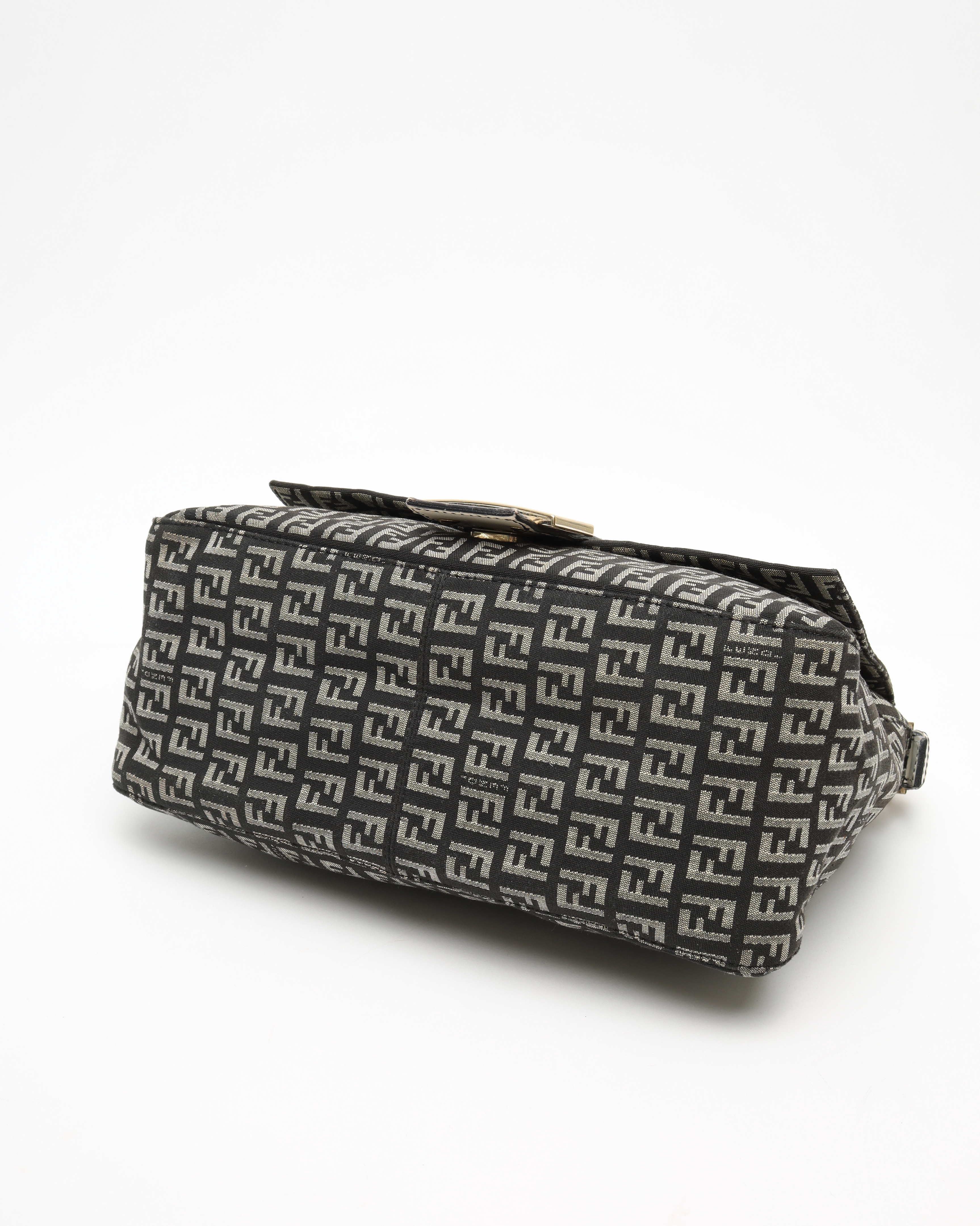 Fendi Zucca Mamma Bag In Black