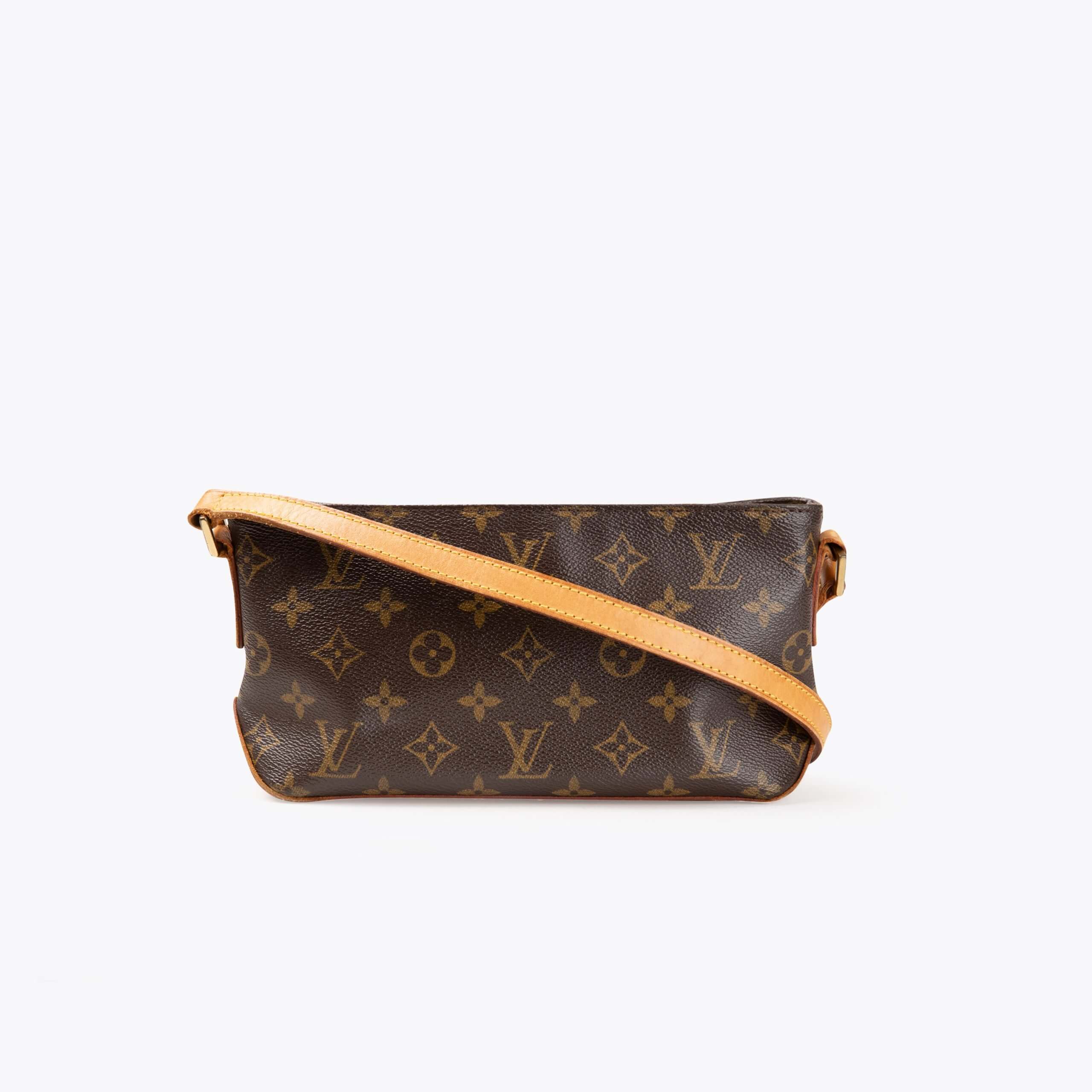LOUIS VUITTON Trotteur Bag