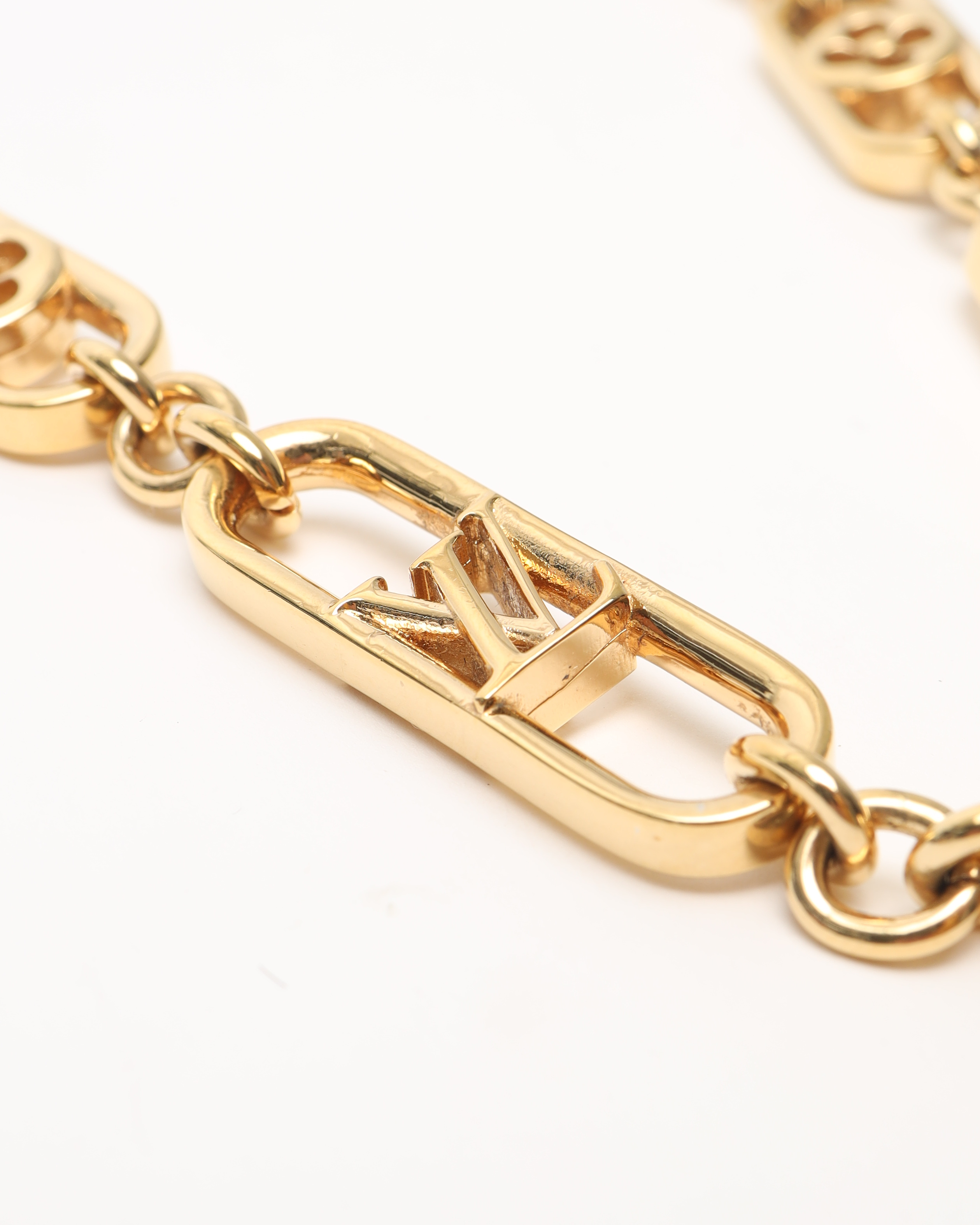 Pre-owned Louis Vuitton My Lv Chain Necklace In Gold
